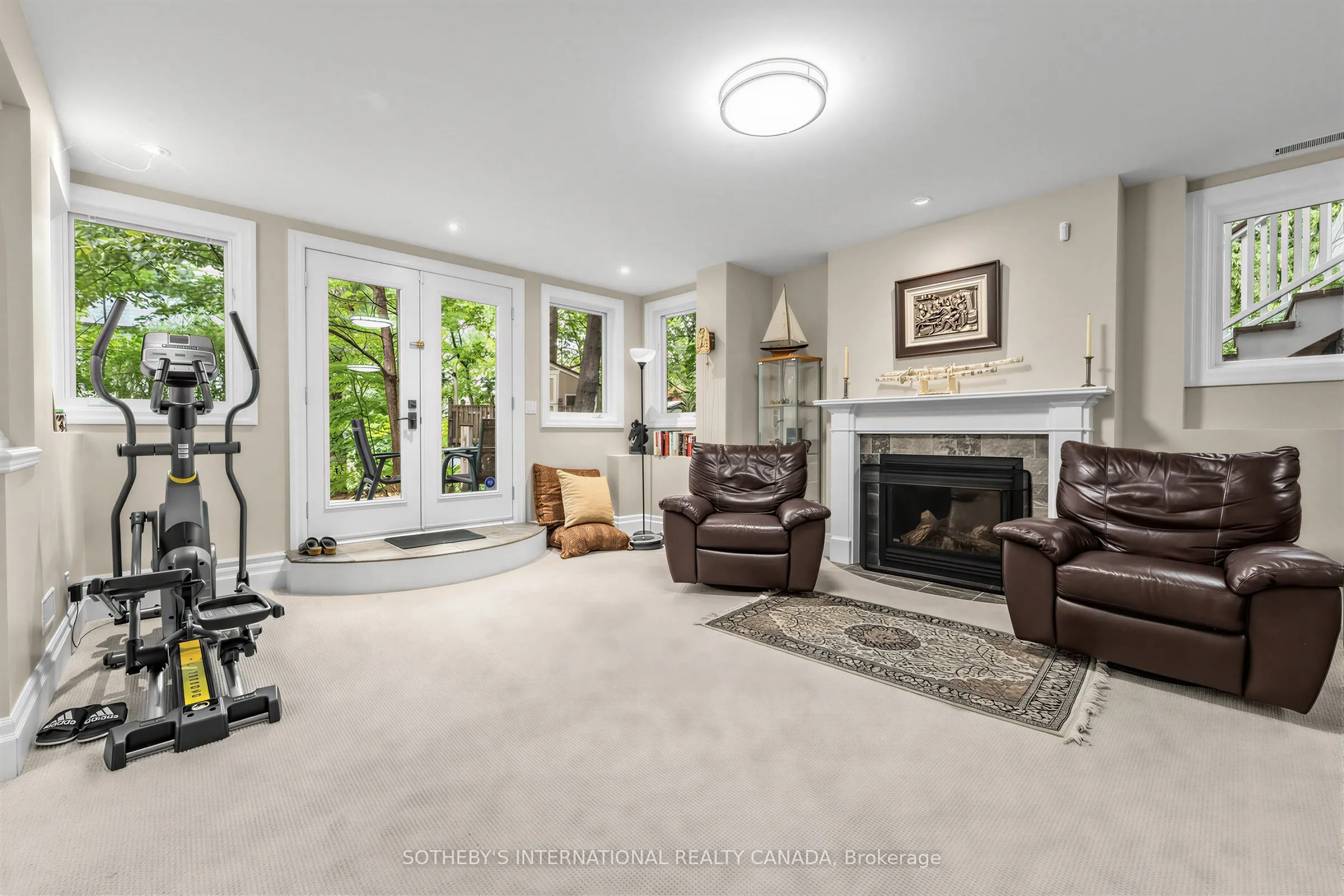 407 Cairncroft Road