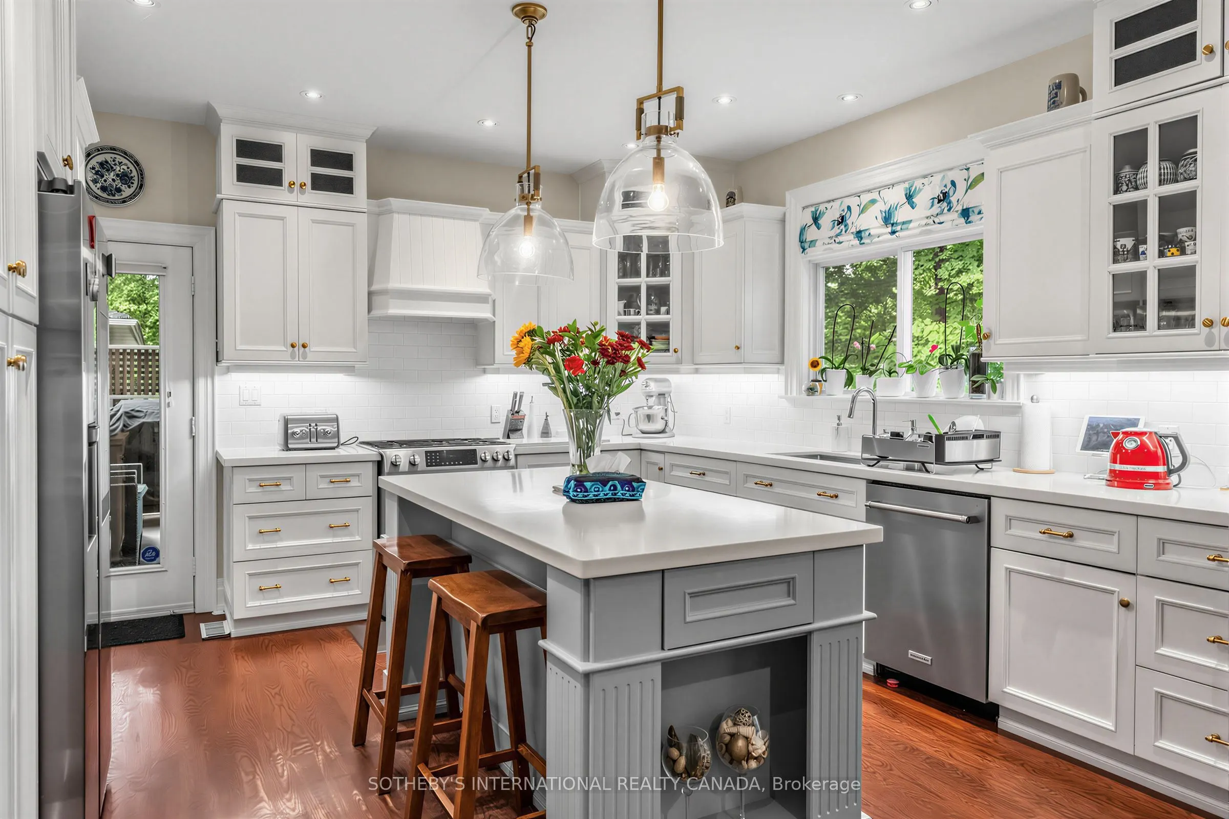 407 Cairncroft Road