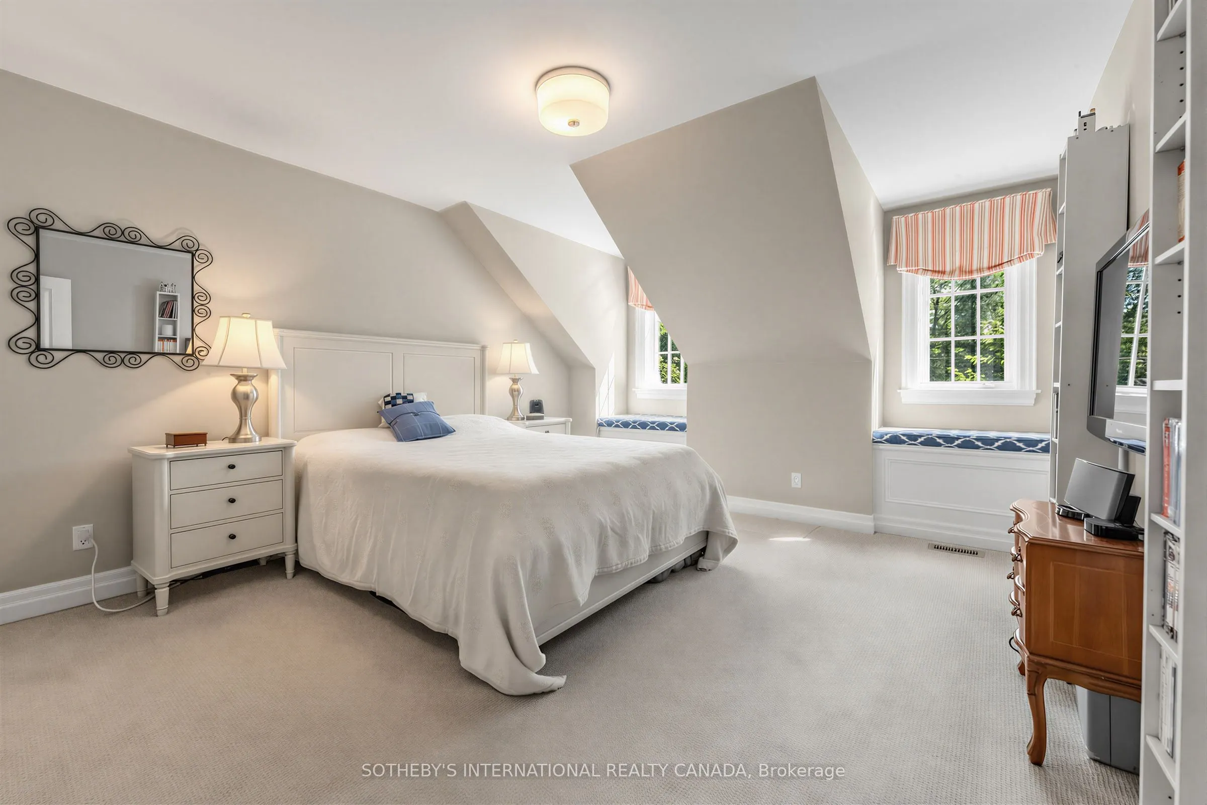 407 Cairncroft Road