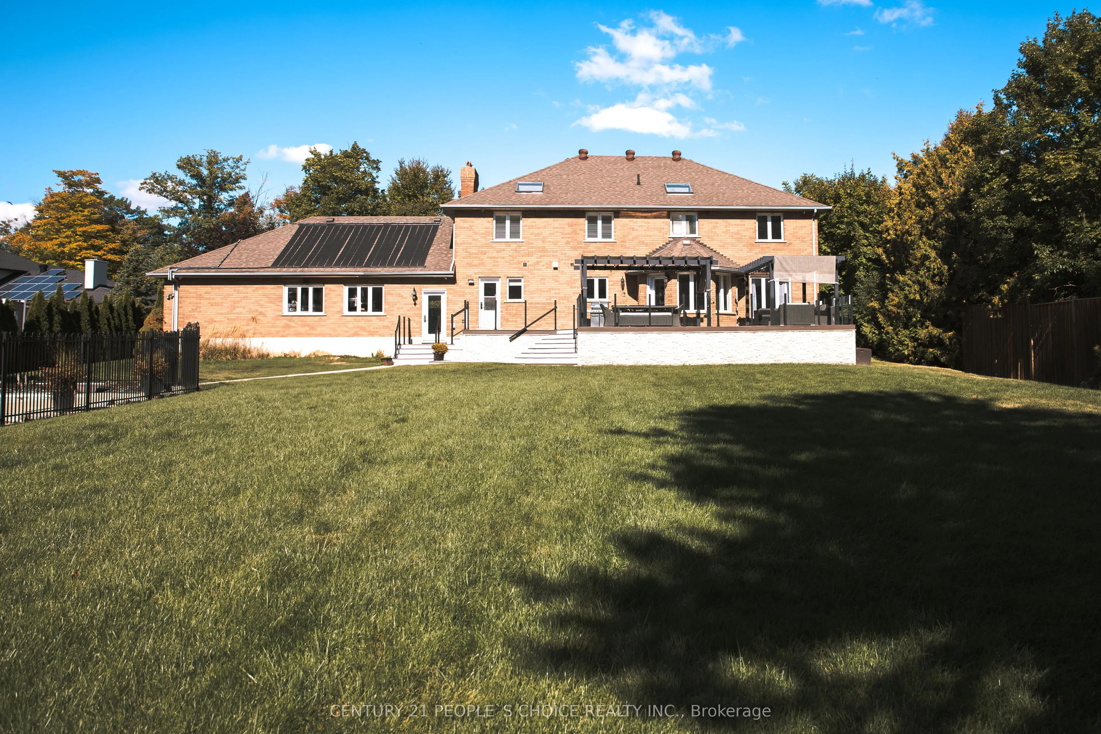 15550 5 Side Road