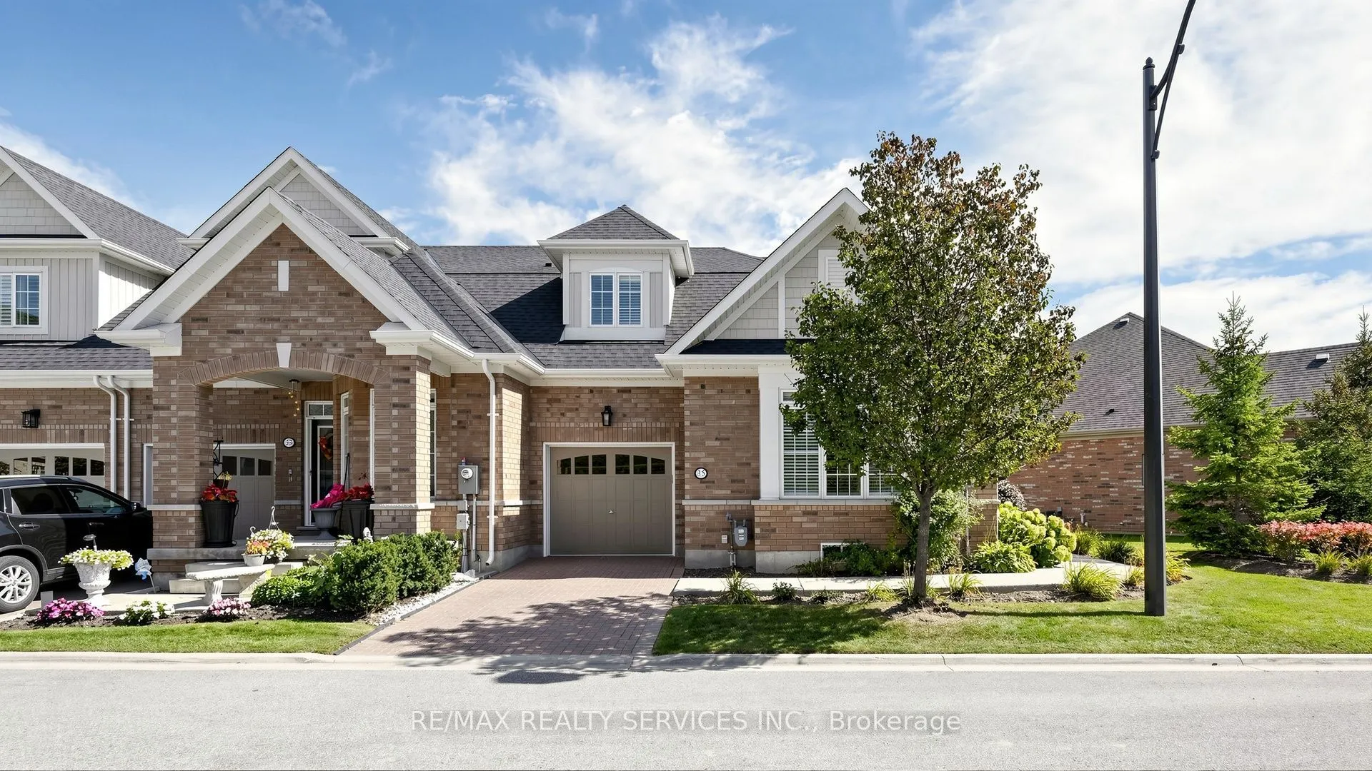 35 Lobelia Street #4