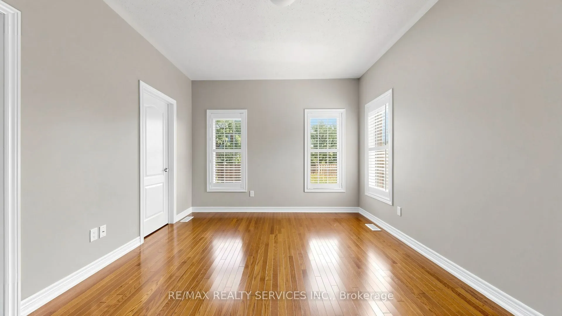 35 Lobelia Street #4