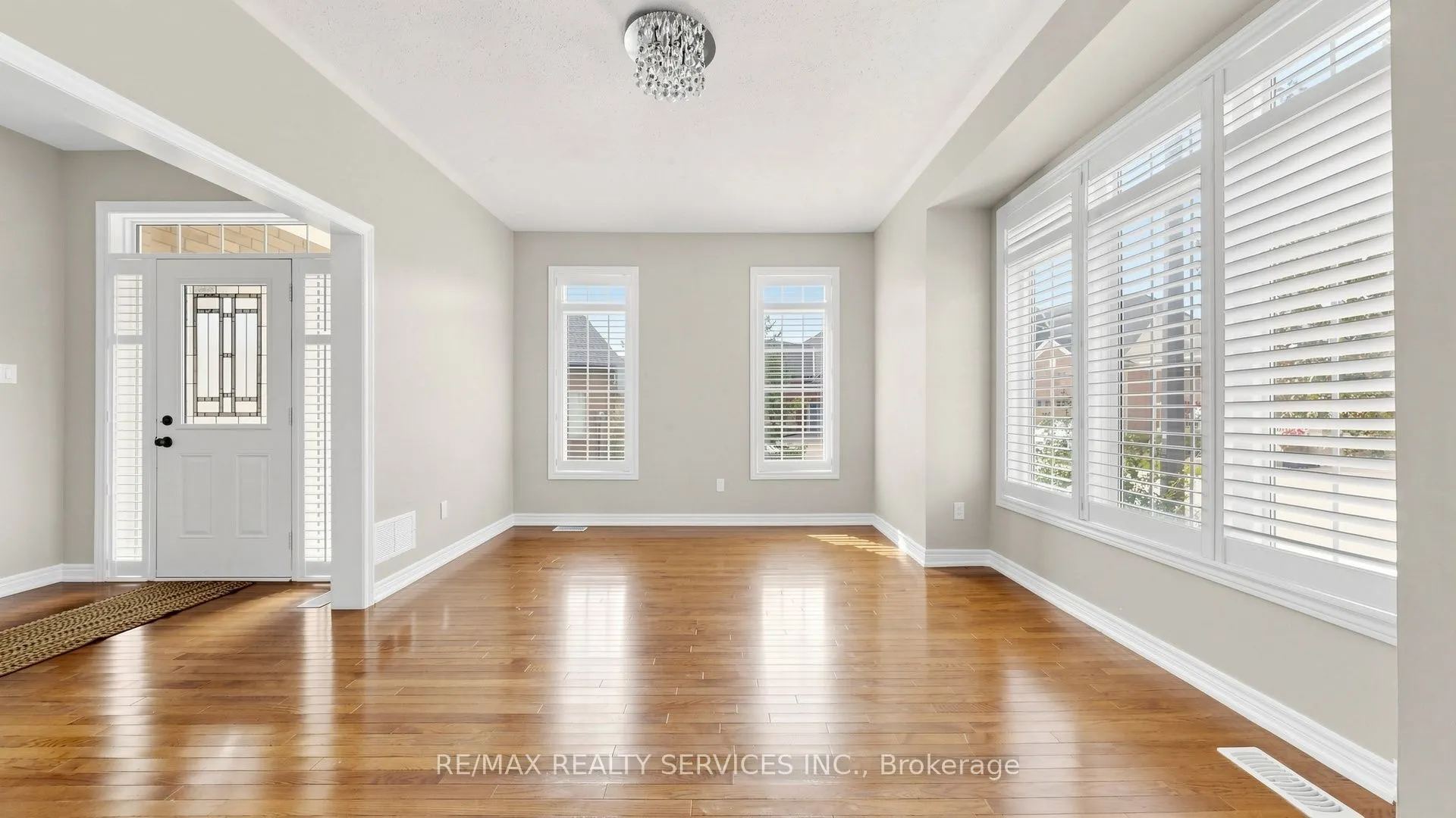 35 Lobelia Street #4