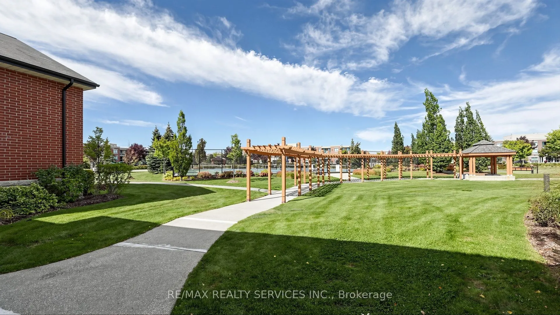35 Lobelia Street #4