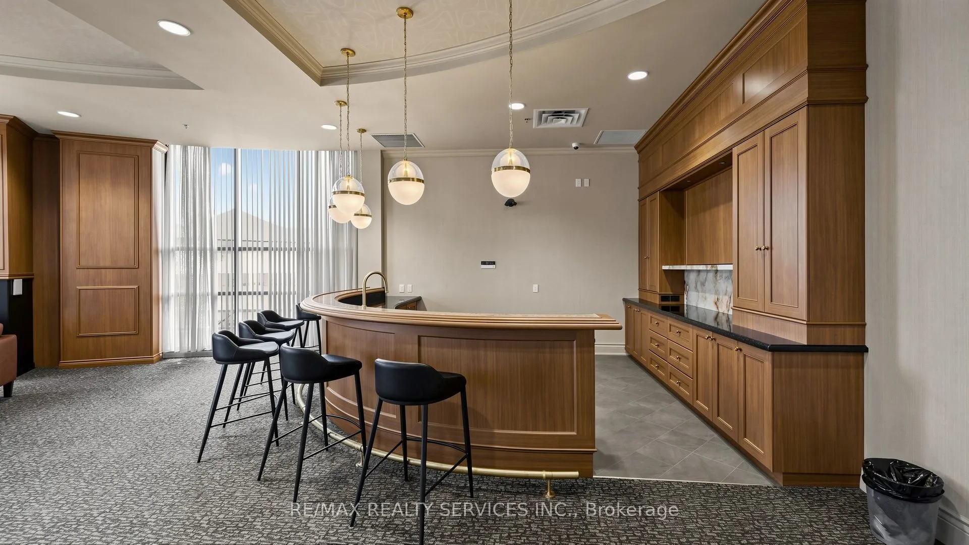35 Lobelia Street #4