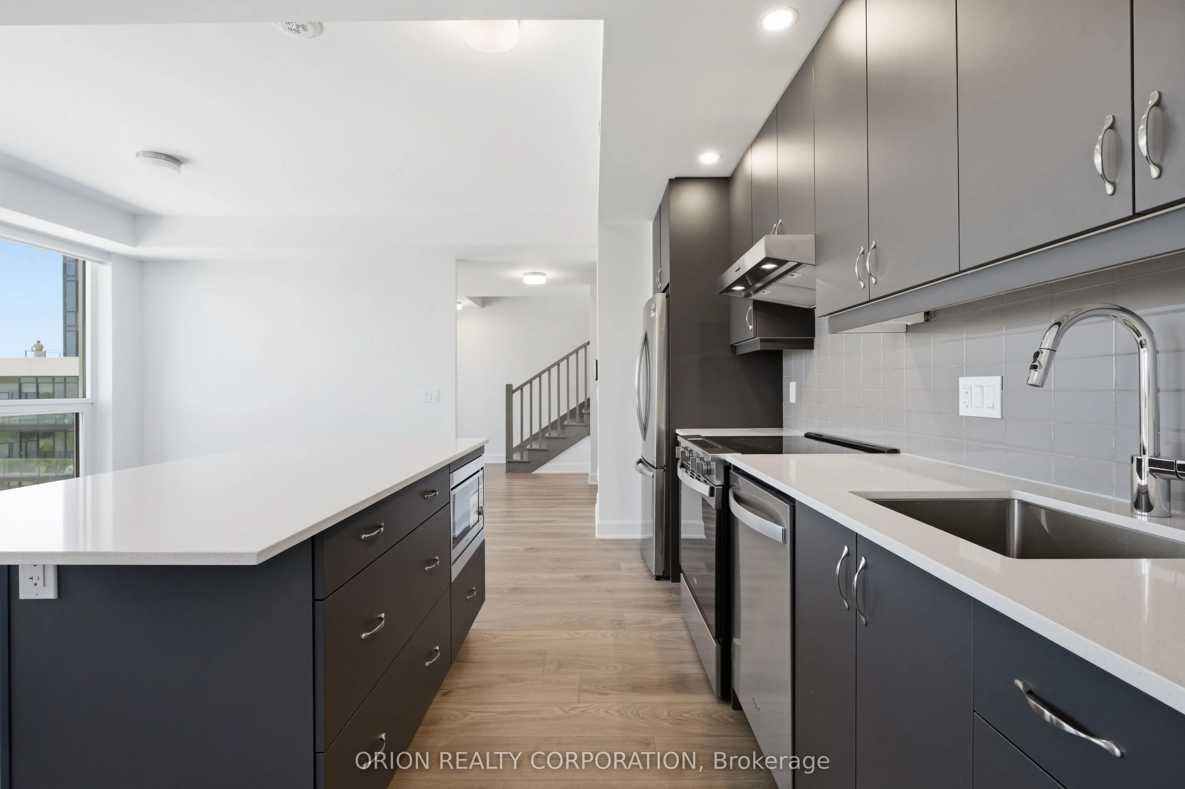 3240 WILLIAM COLTSON Avenue #804
