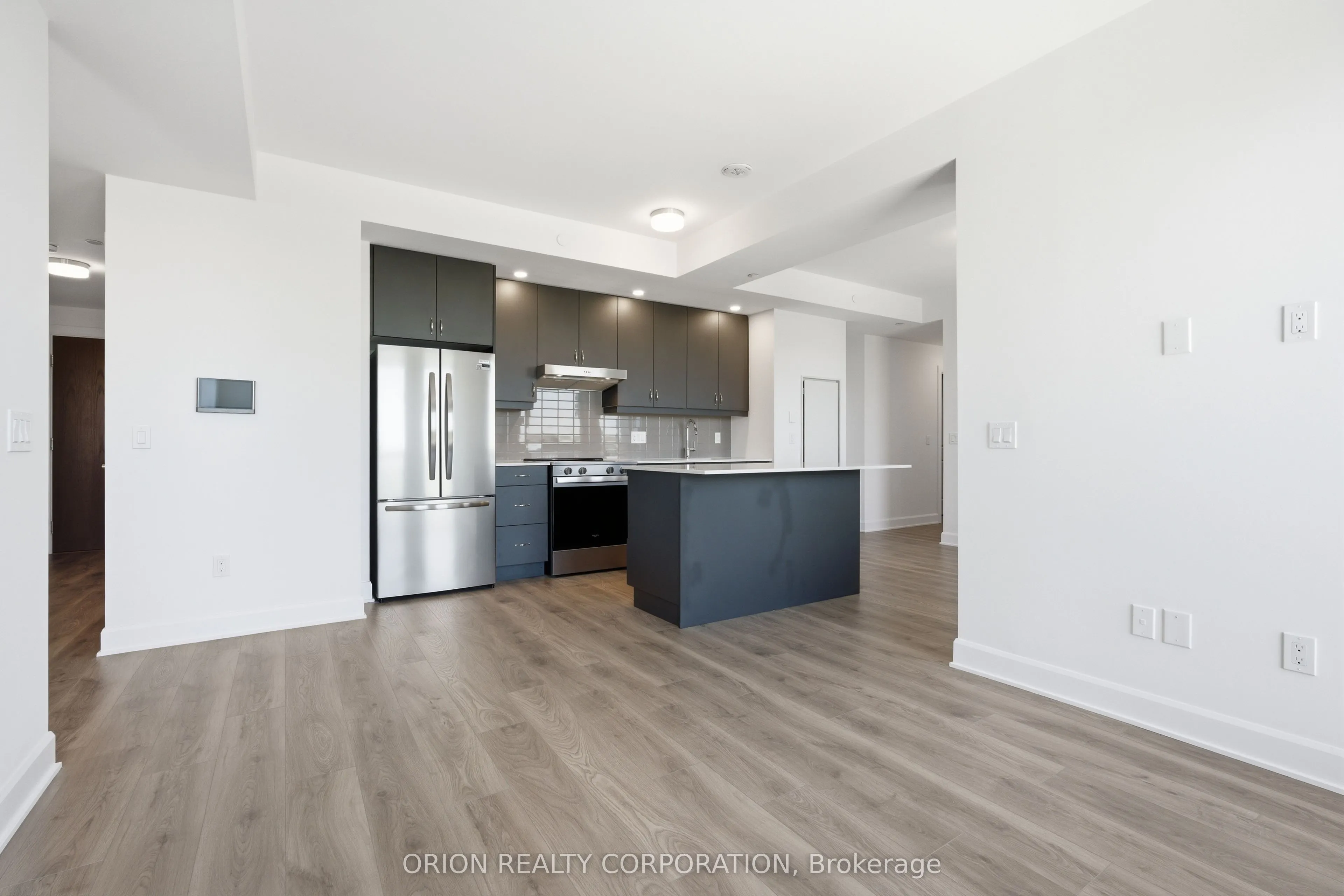3240 WILLIAM COLTSON Avenue #804