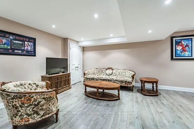 154 Valleyway Drive