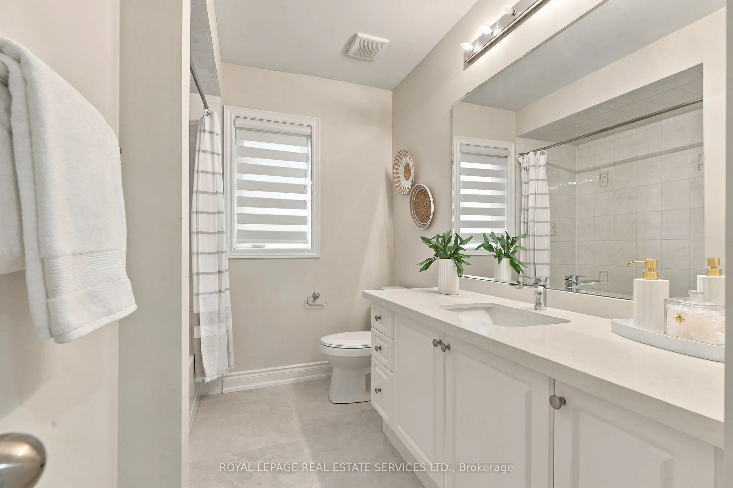 3396 Hayhurst Crescent