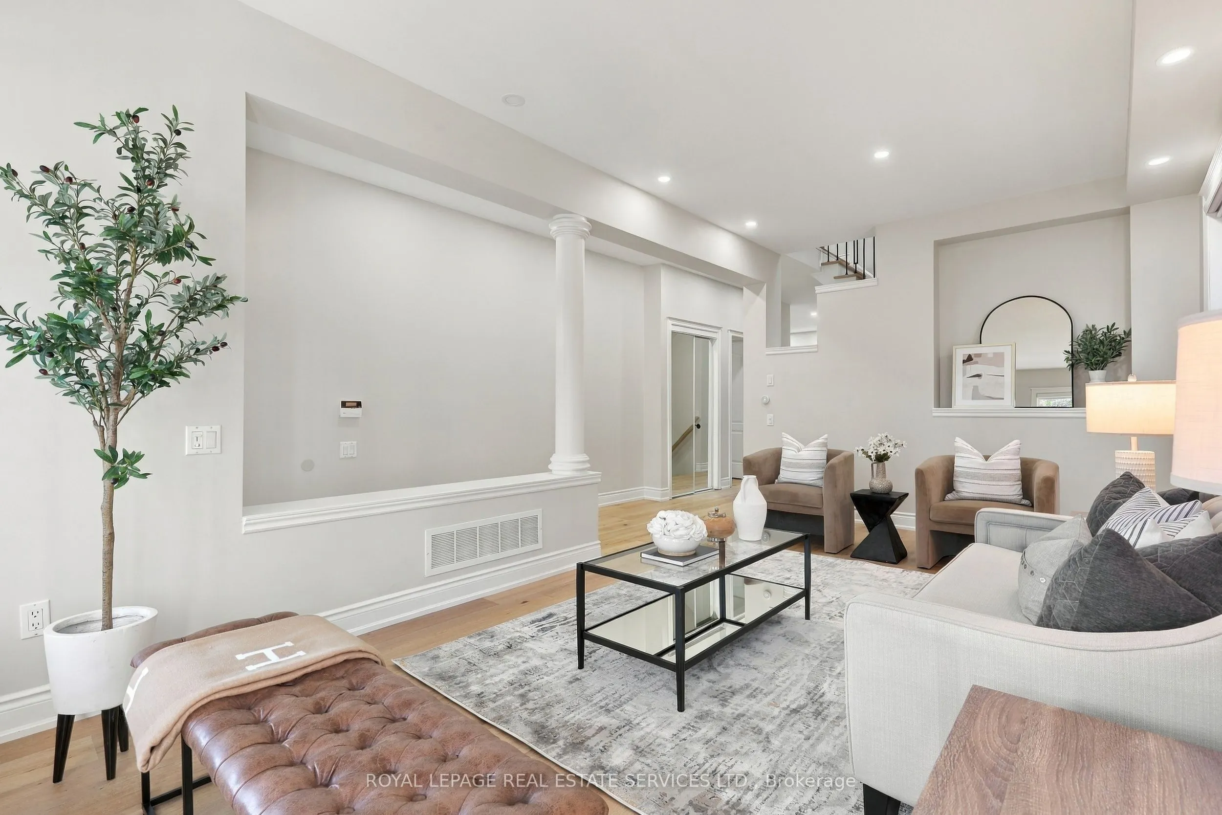 3396 Hayhurst Crescent
