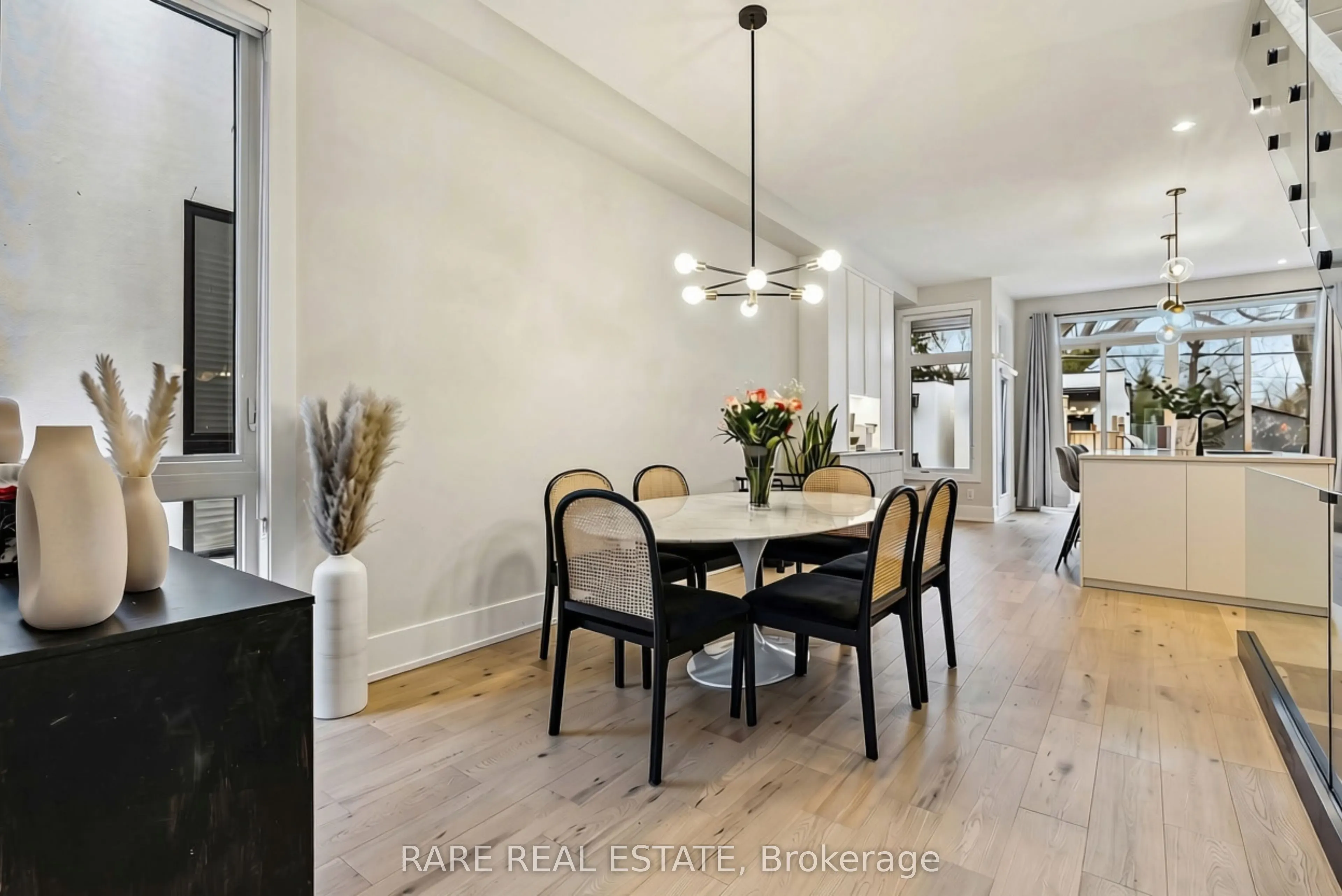 19 TWENTY-NINTH Street
