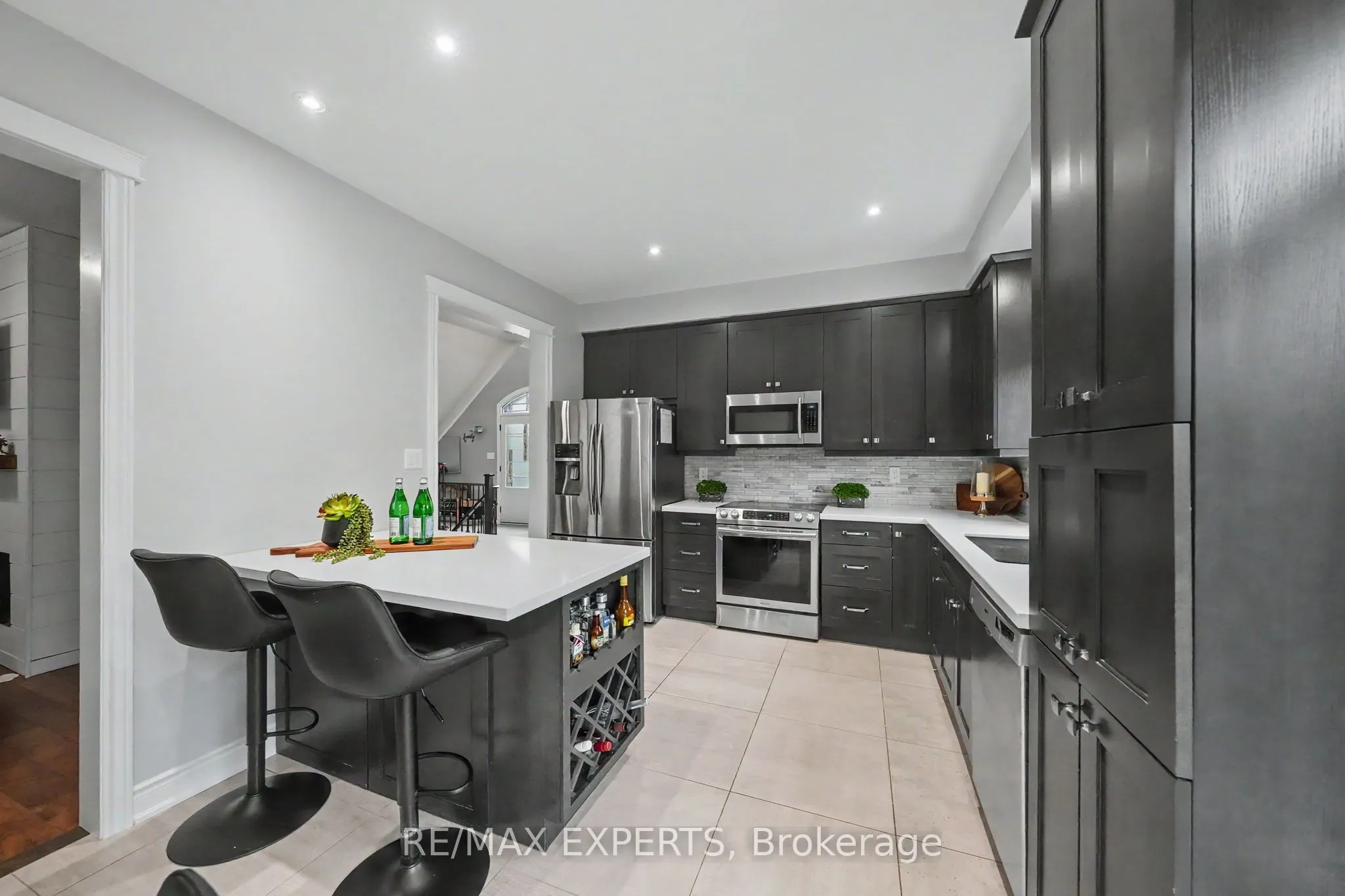 2 Ironhorse Crescent