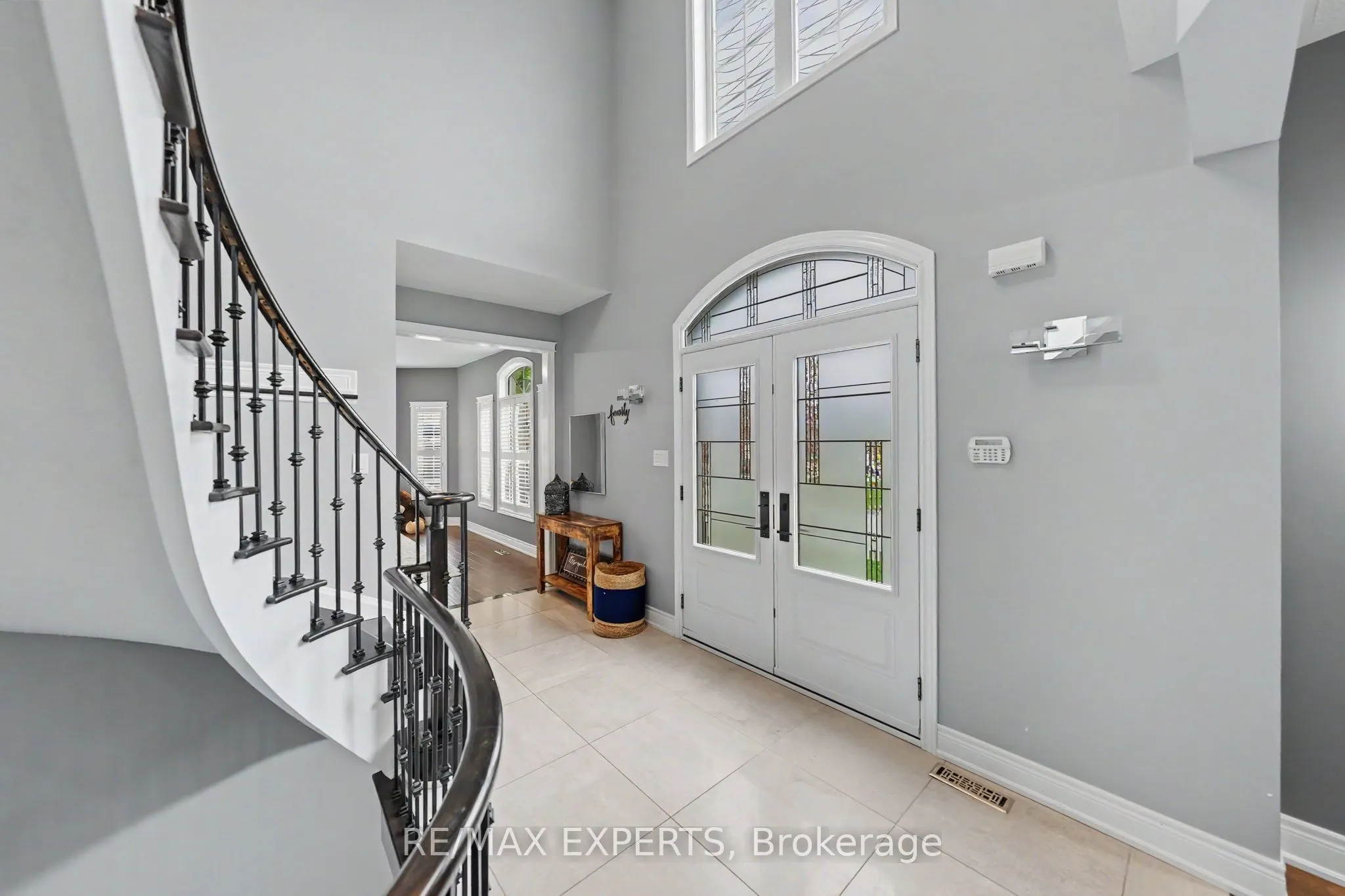 2 Ironhorse Crescent