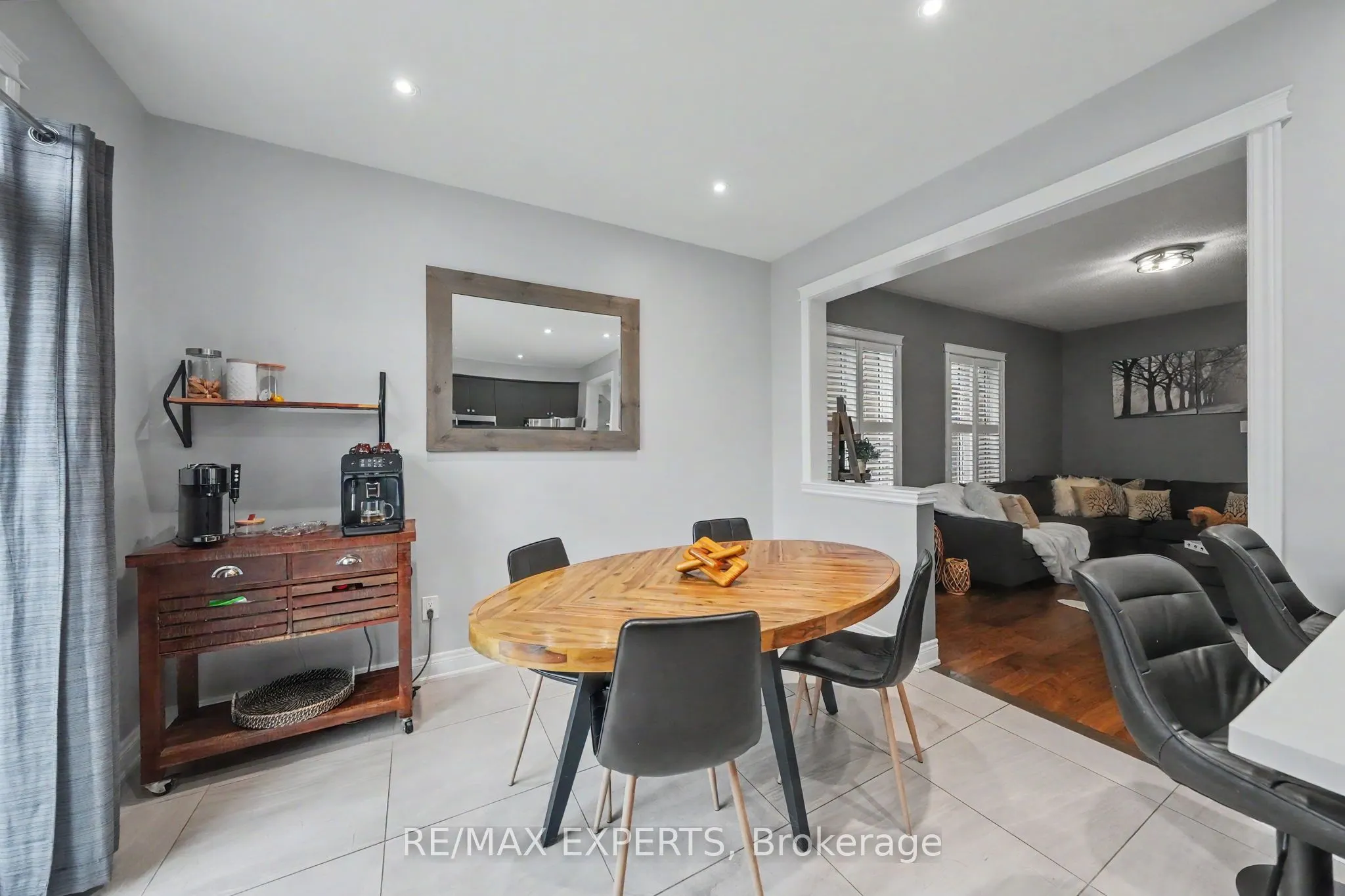 2 Ironhorse Crescent