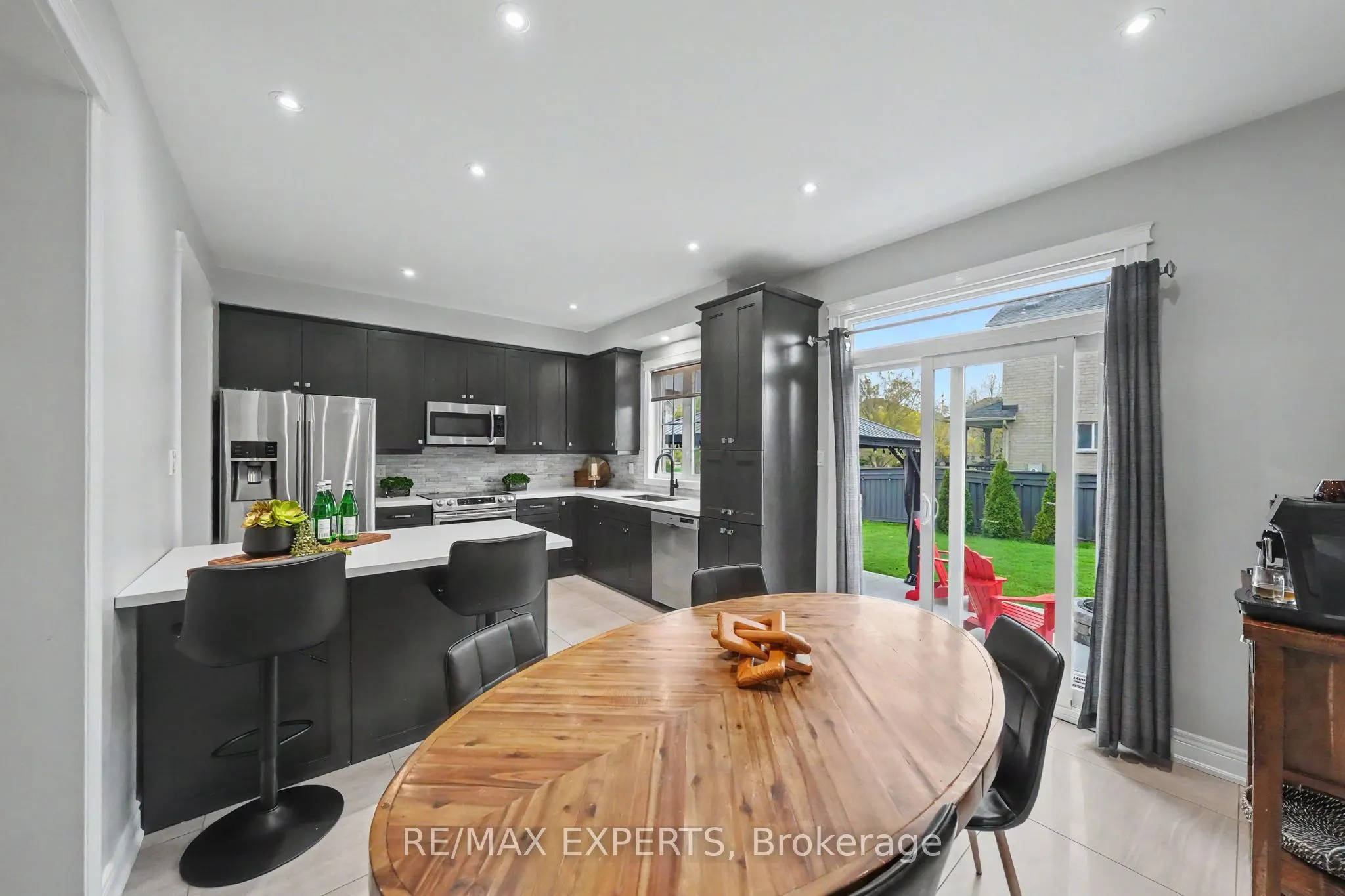 2 Ironhorse Crescent