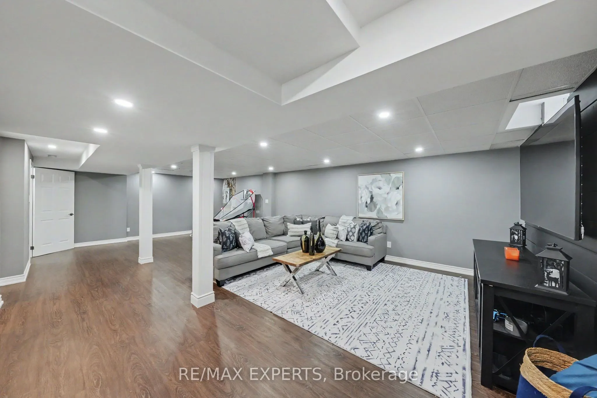 2 Ironhorse Crescent