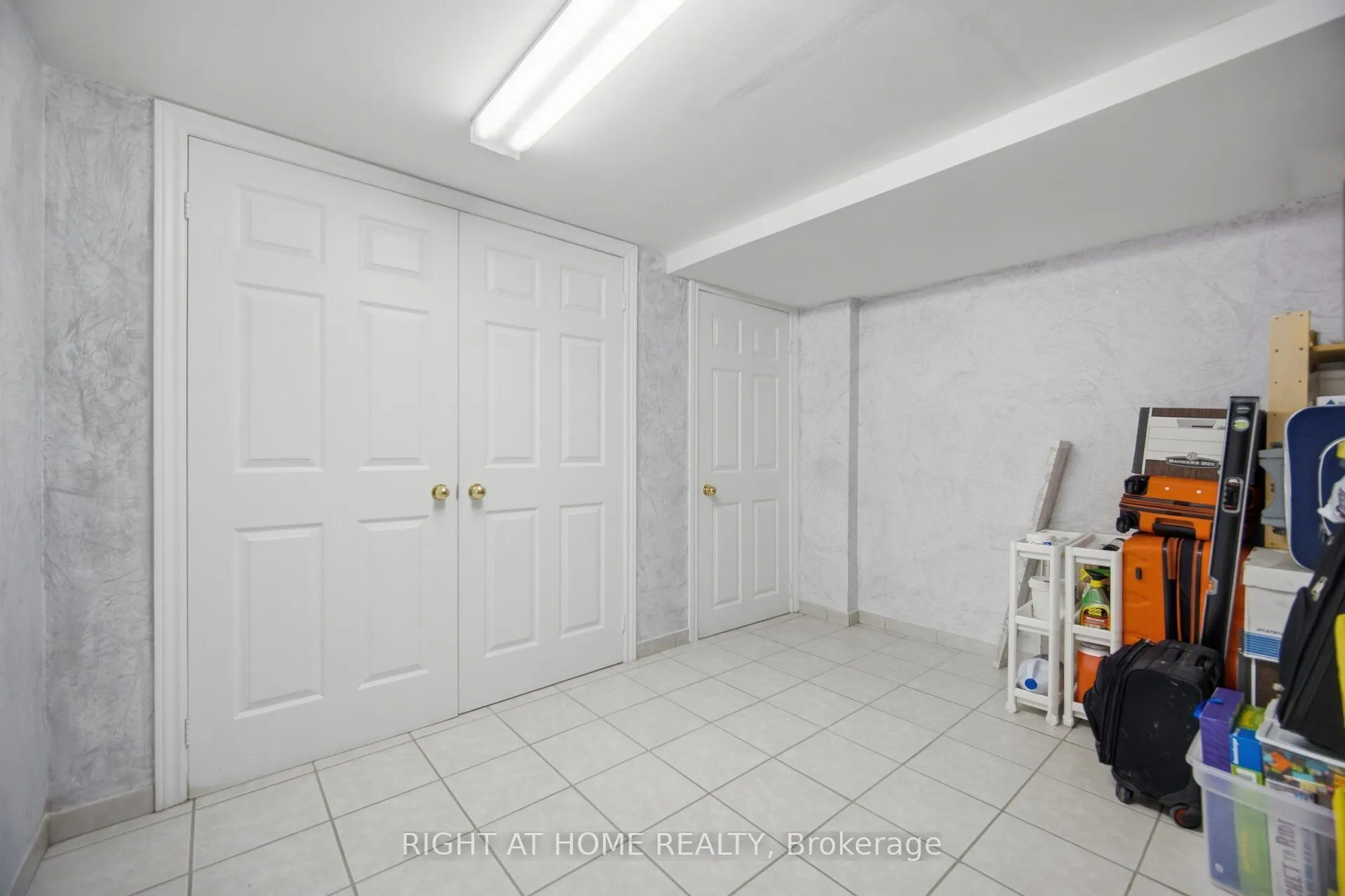 1250 Mississauga Valley Boulevard #108