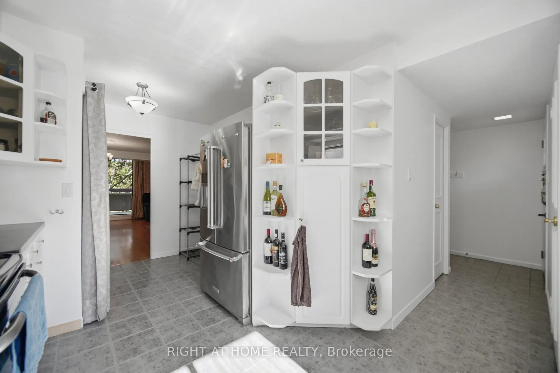 1250 Mississauga Valley Boulevard #108