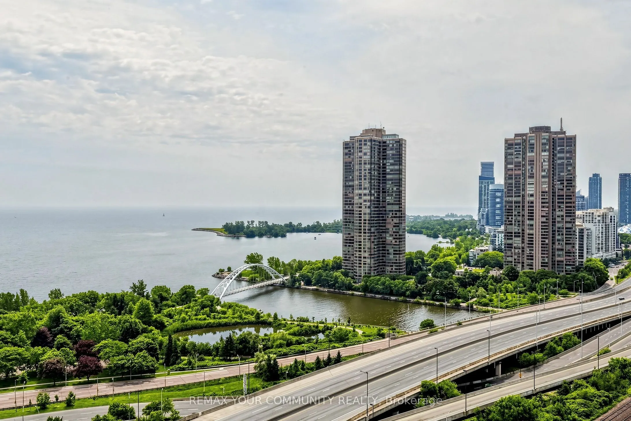 105 The Queensway Avenue #2304