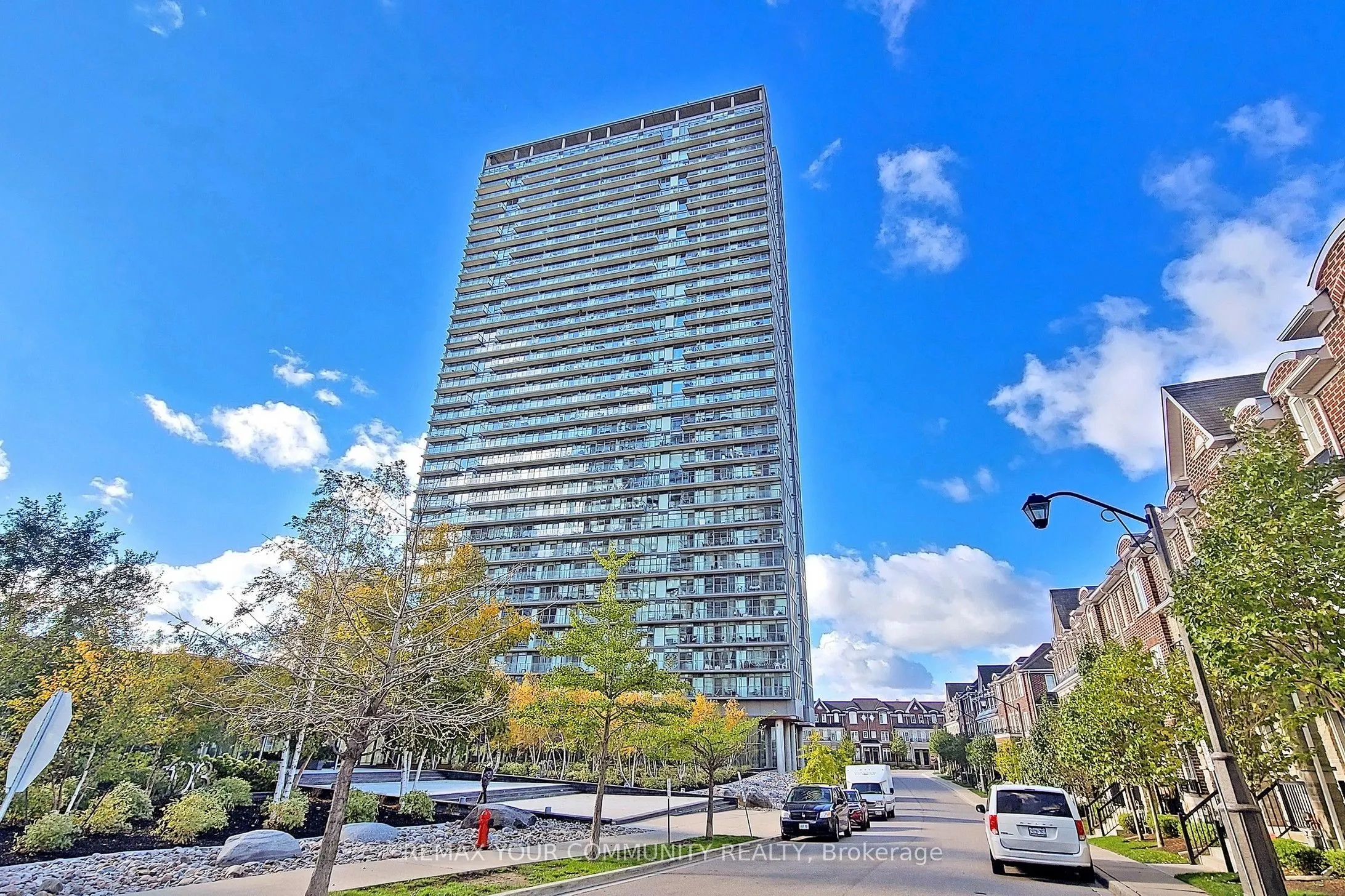 105 The Queensway Avenue #2304