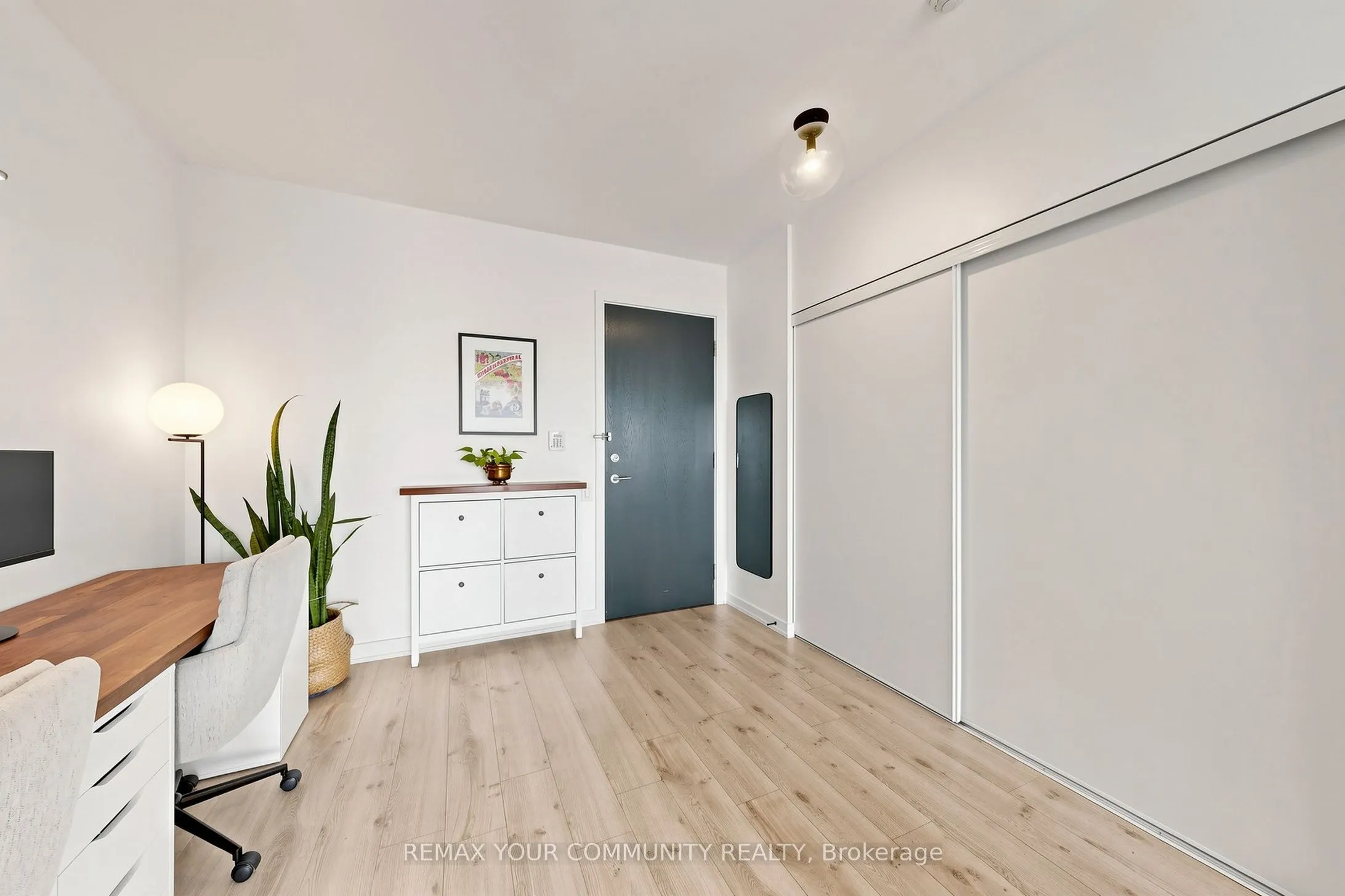 105 The Queensway Avenue #2304