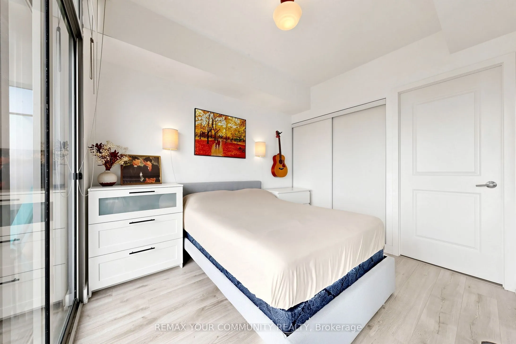 105 The Queensway Avenue #2304