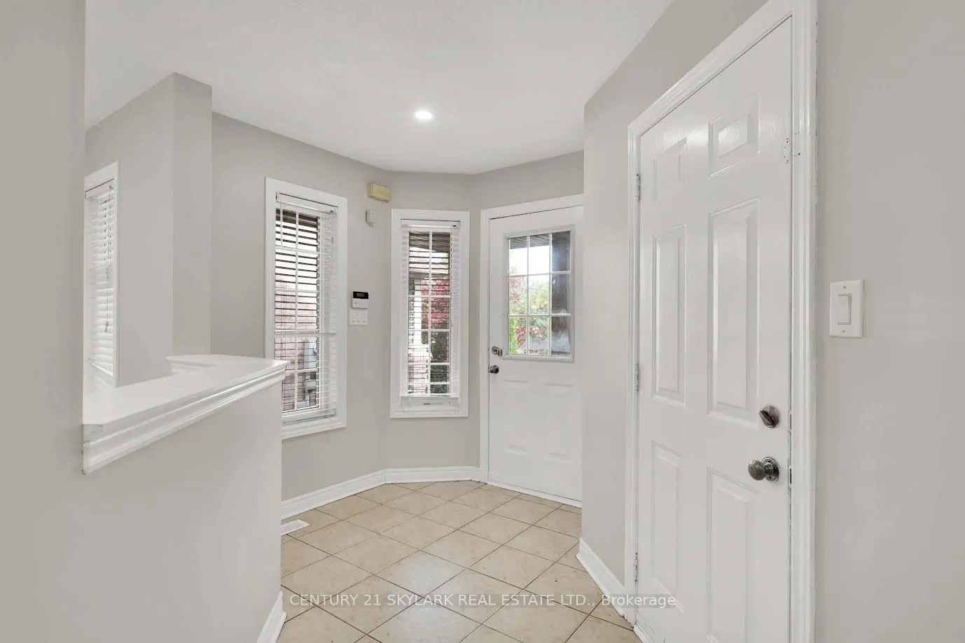 44 Fallstar Crescent