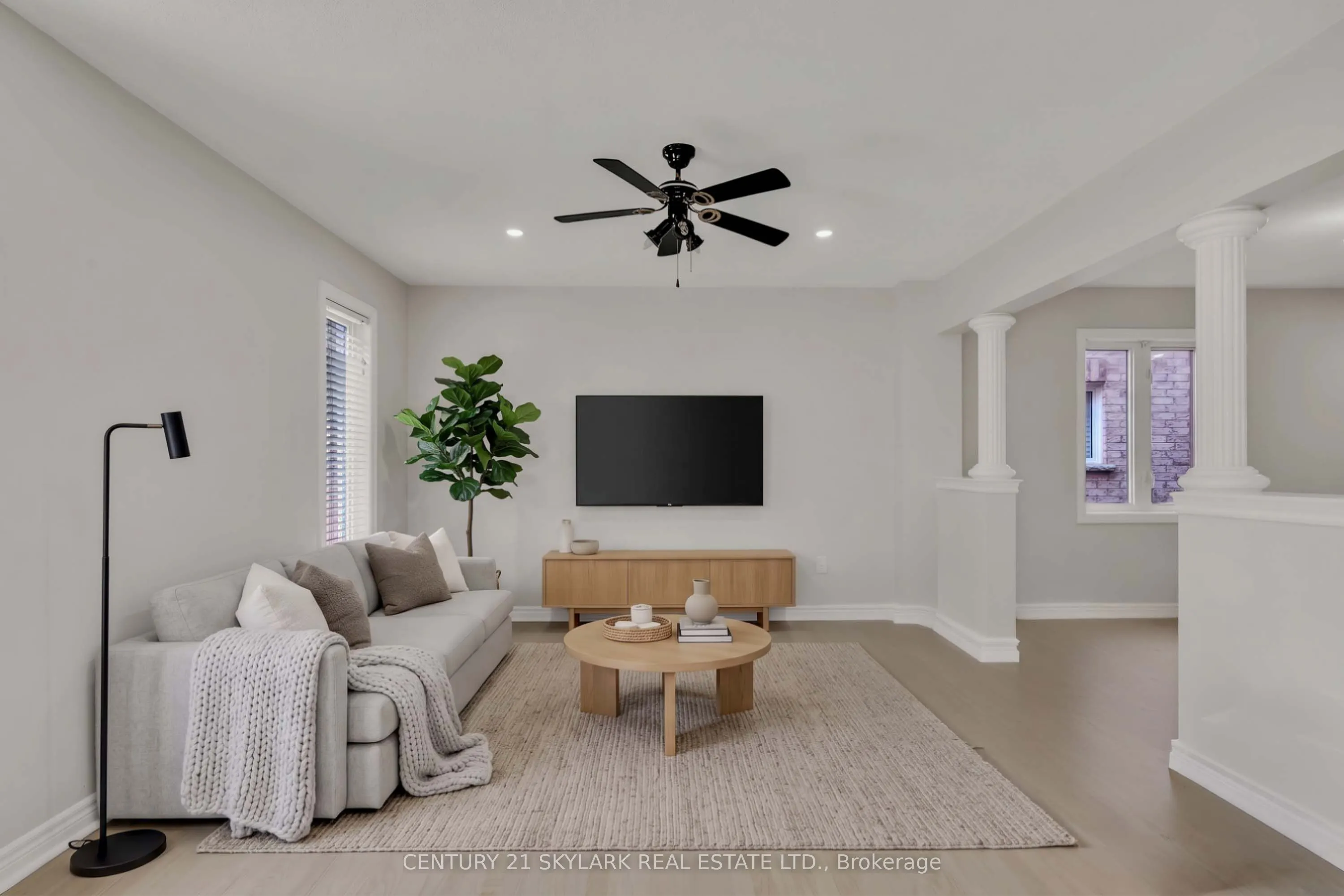 44 Fallstar Crescent