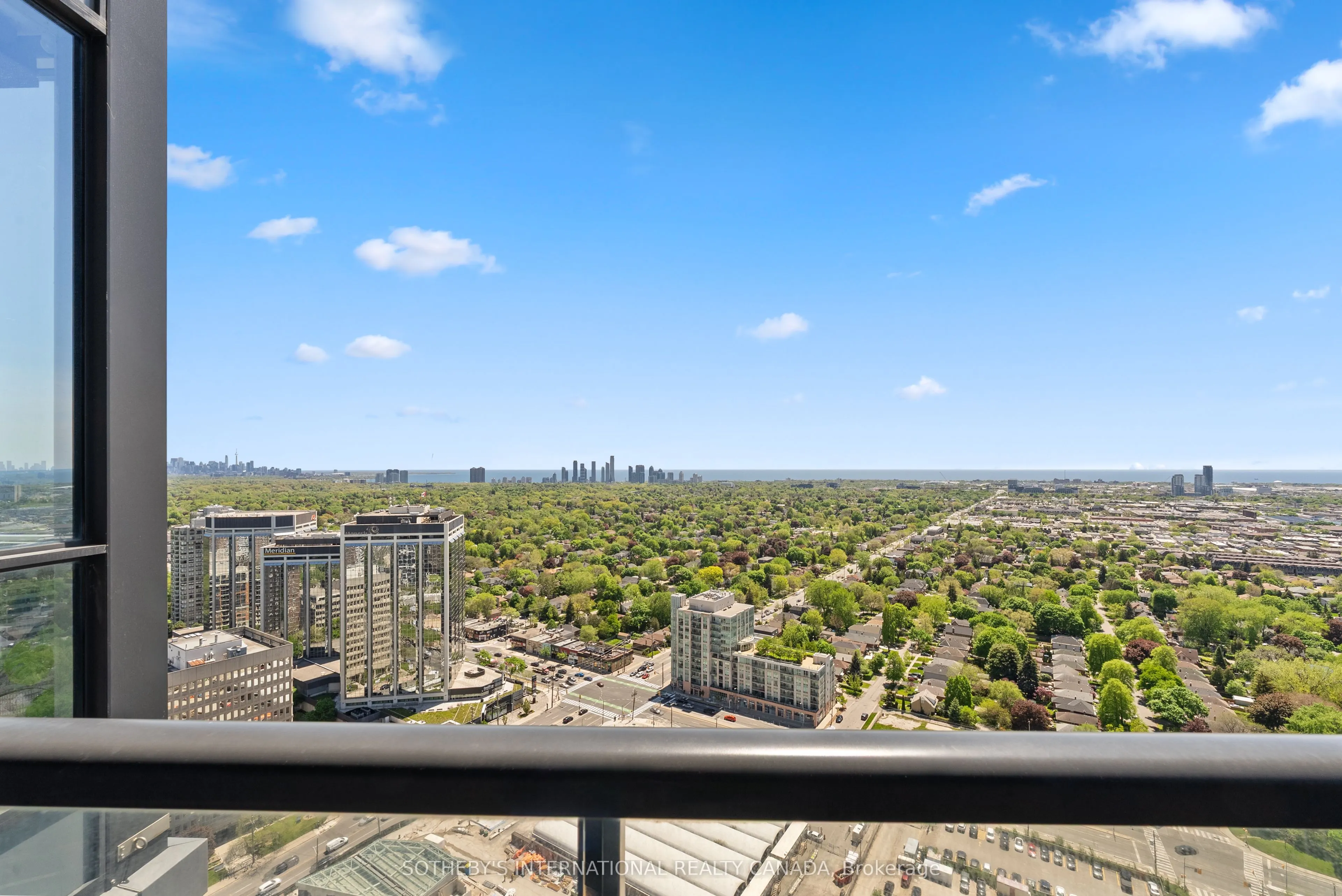 9 Mabelle Avenue #PH 22