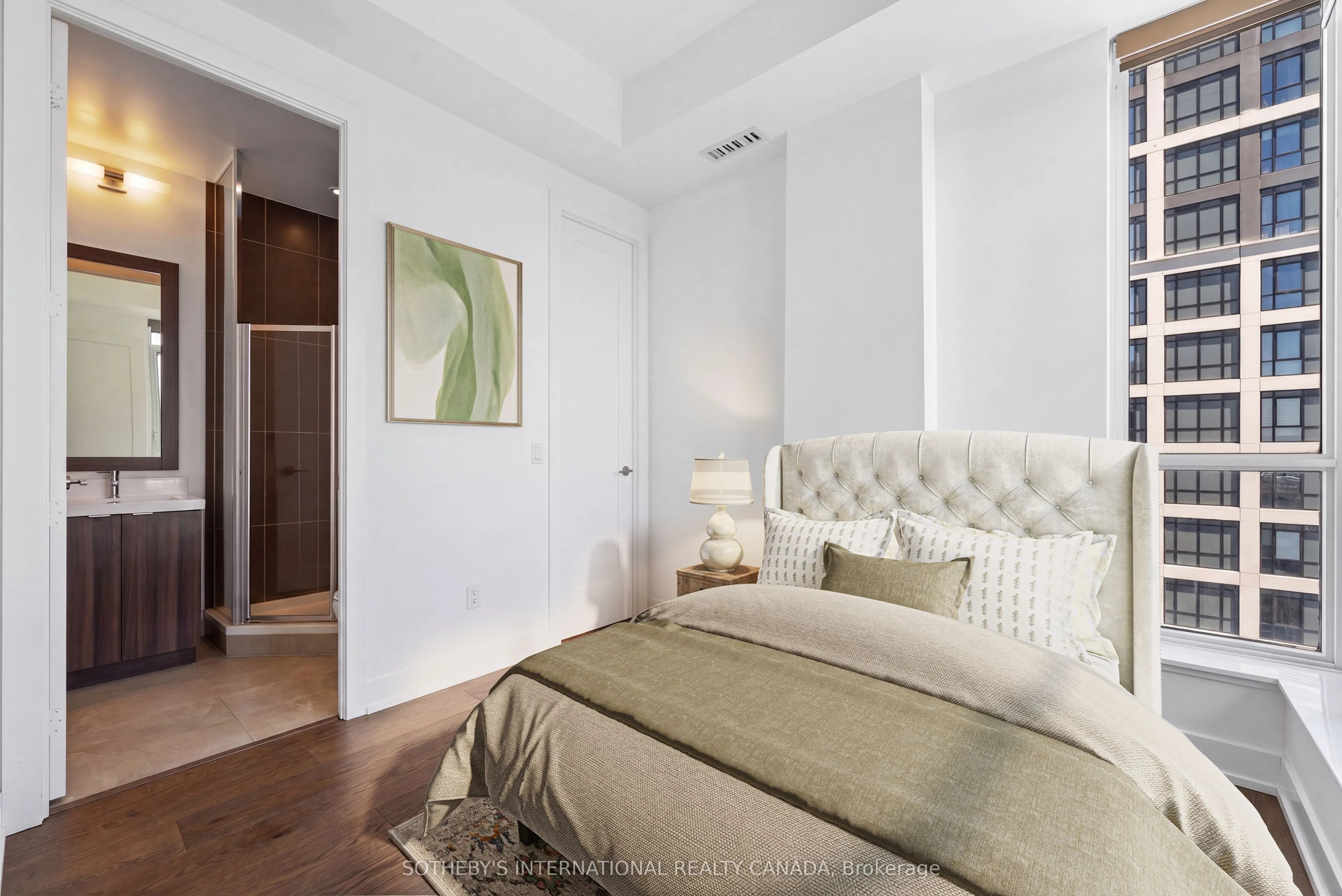 9 Mabelle Avenue #PH 22