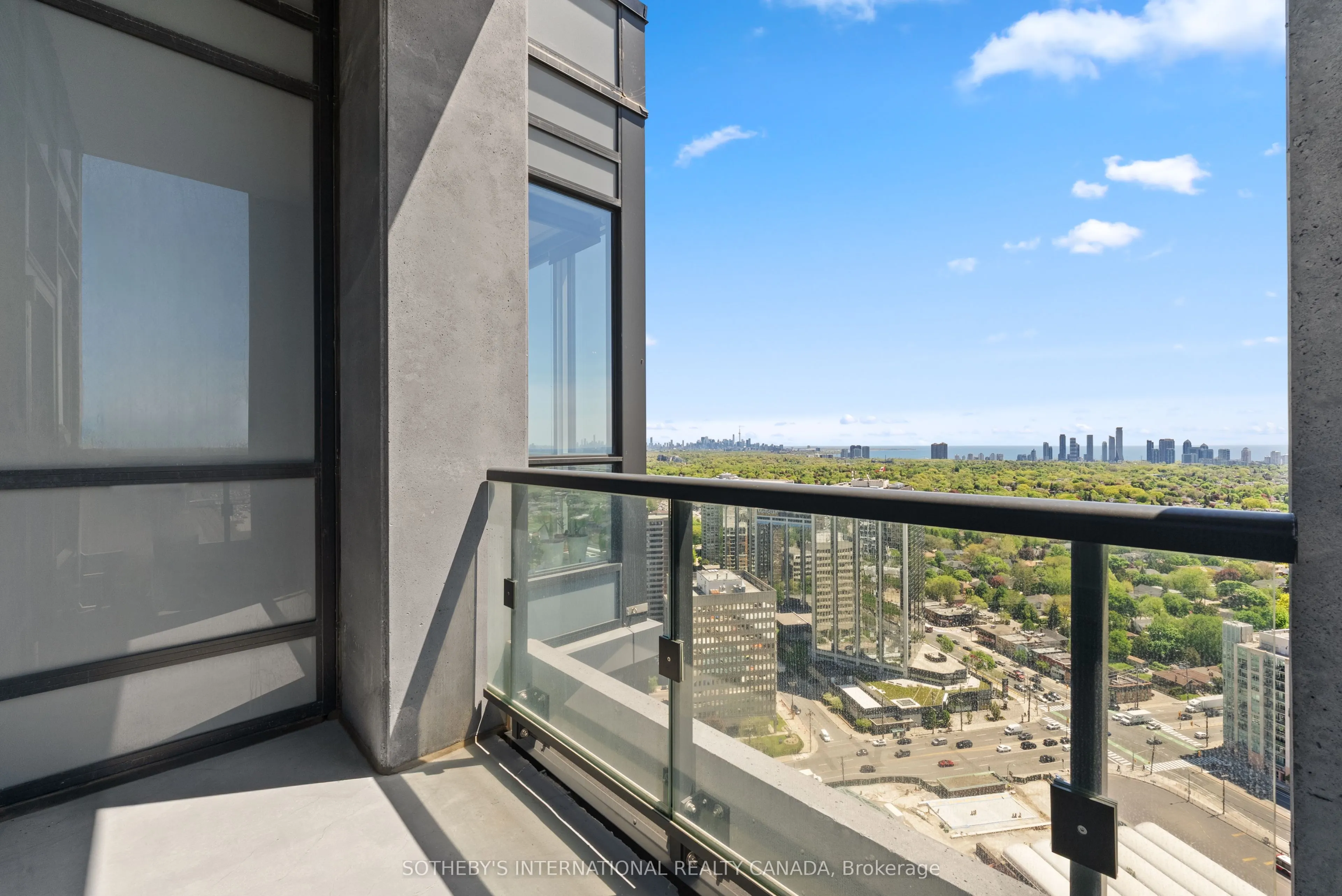 9 Mabelle Avenue #PH 22