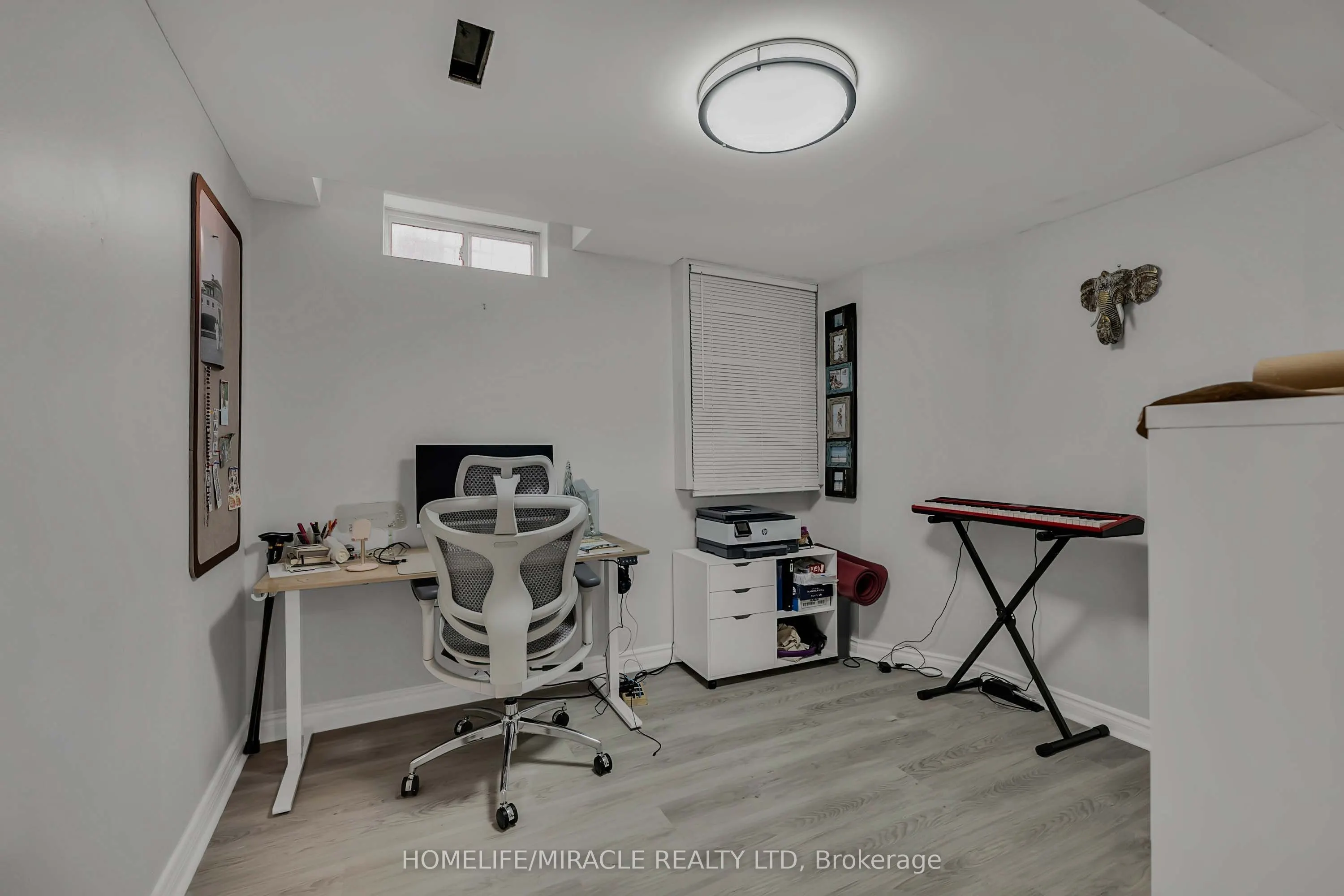9 Iris Crescent