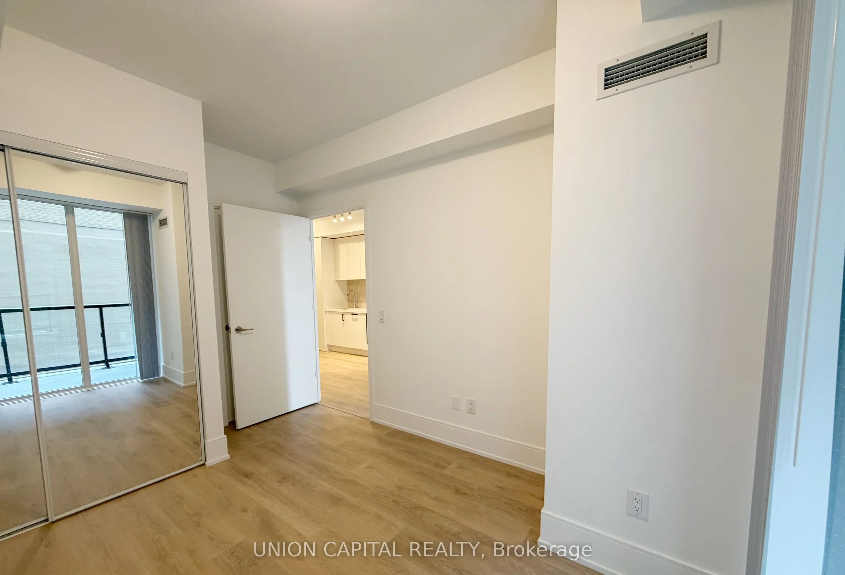 2450 Bloor Street #305