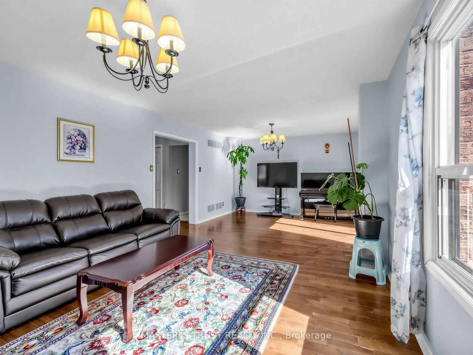 858 Wetherby Lane