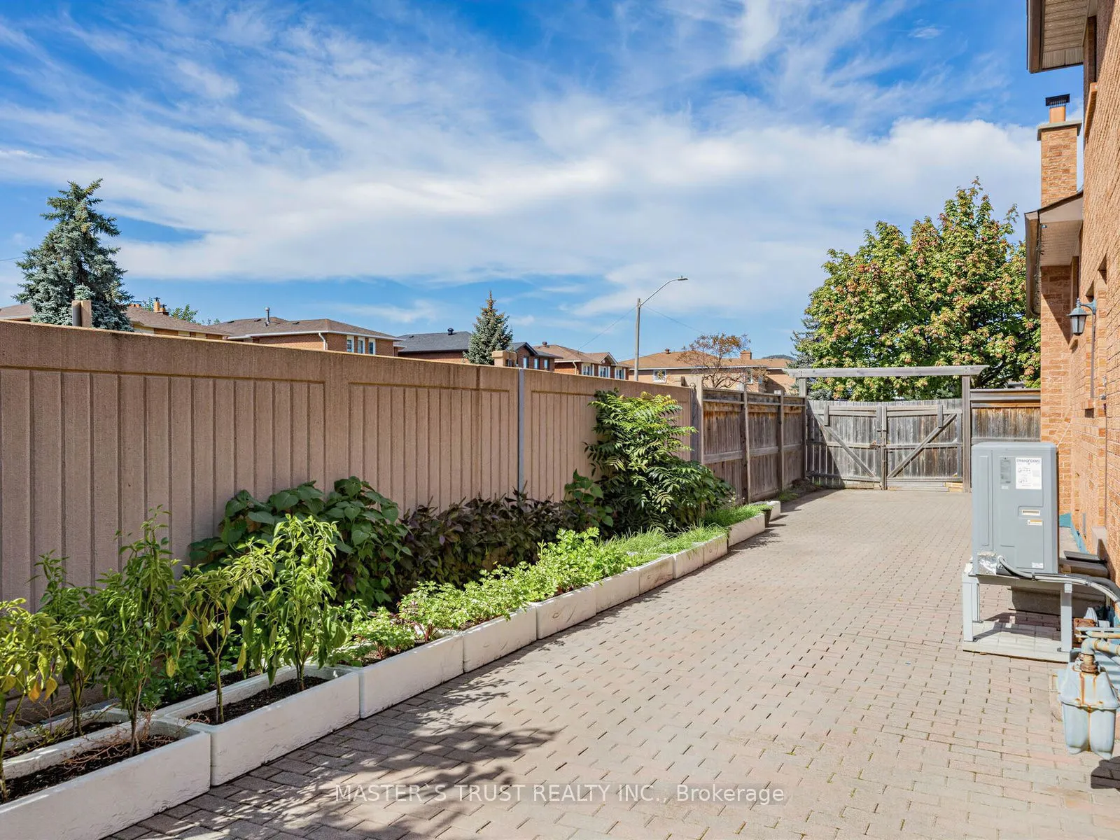858 Wetherby Lane