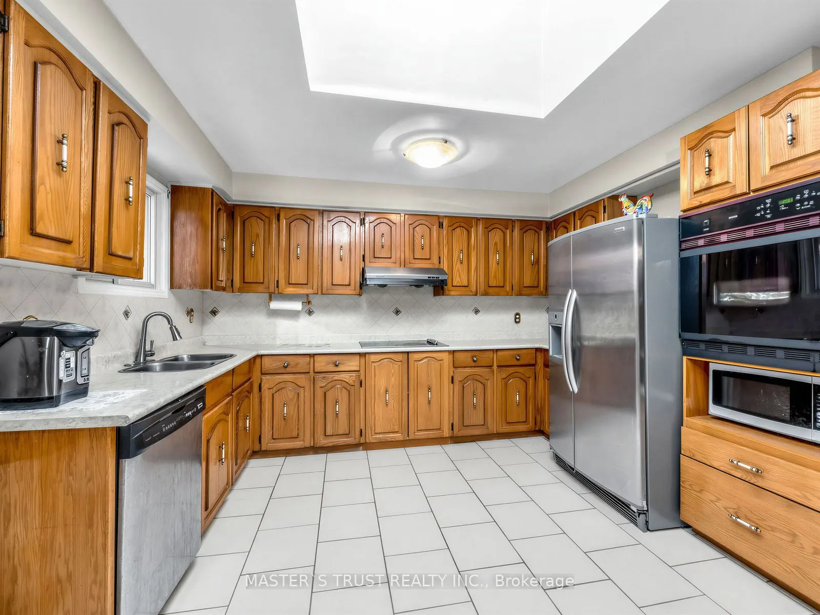 858 Wetherby Lane