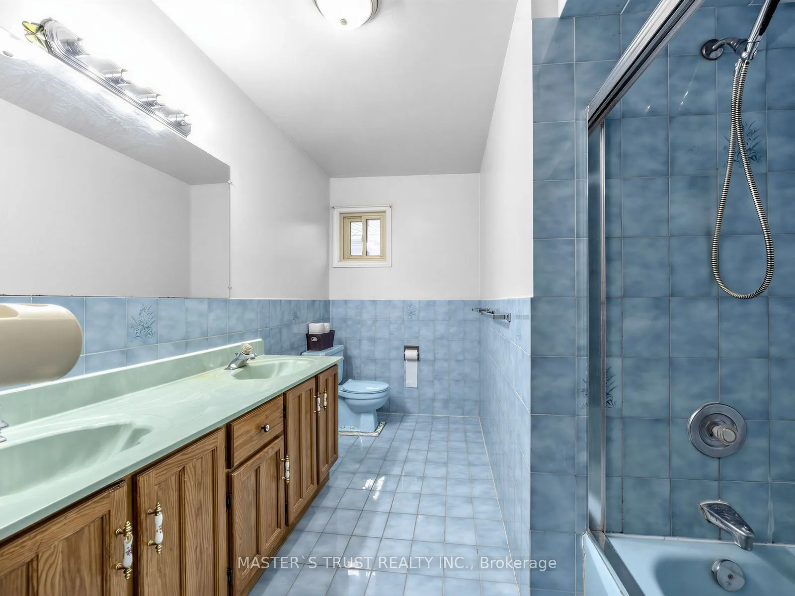 858 Wetherby Lane