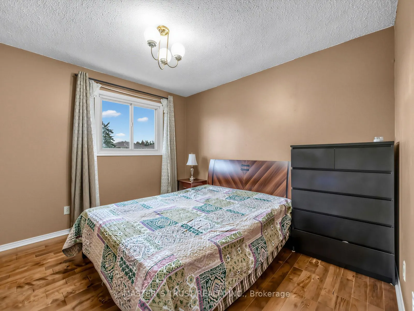 858 Wetherby Lane