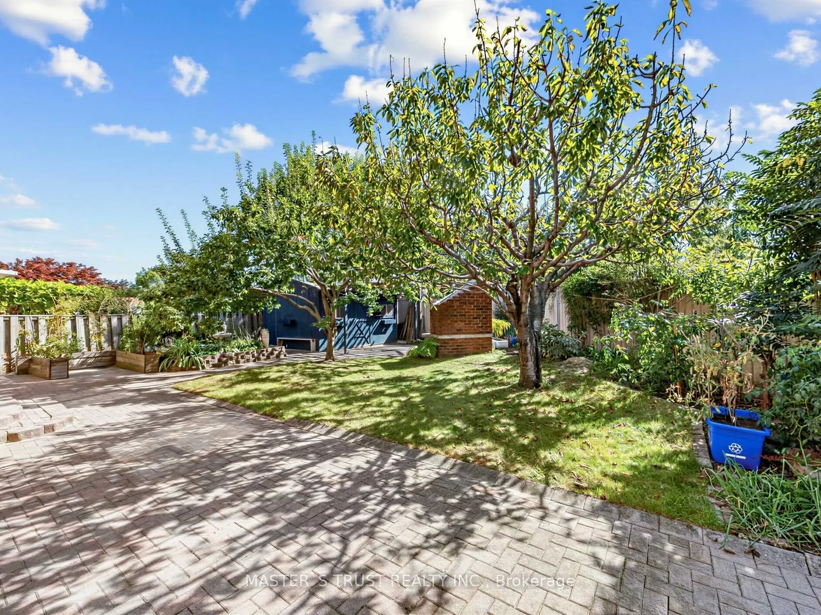 858 Wetherby Lane