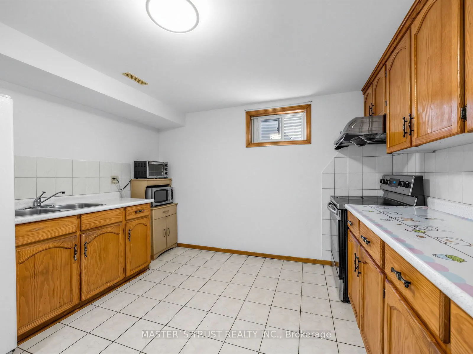 858 Wetherby Lane