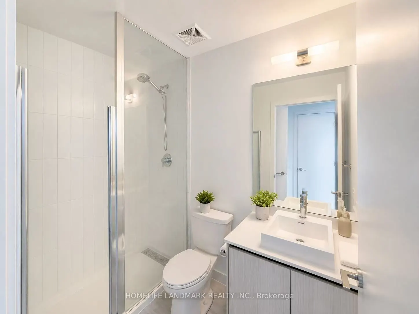 251 Manitoba Street #125