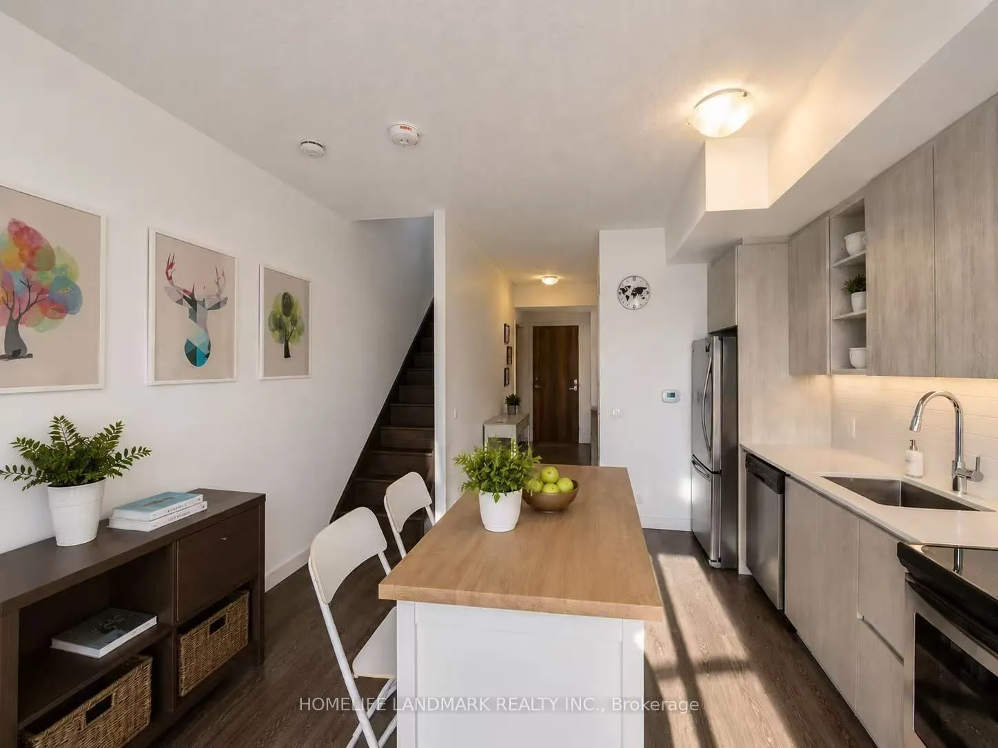 251 Manitoba Street #125