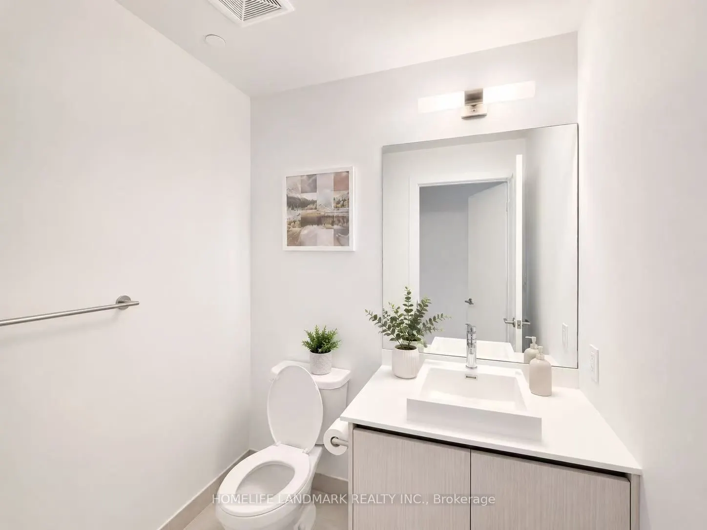 251 Manitoba Street #125