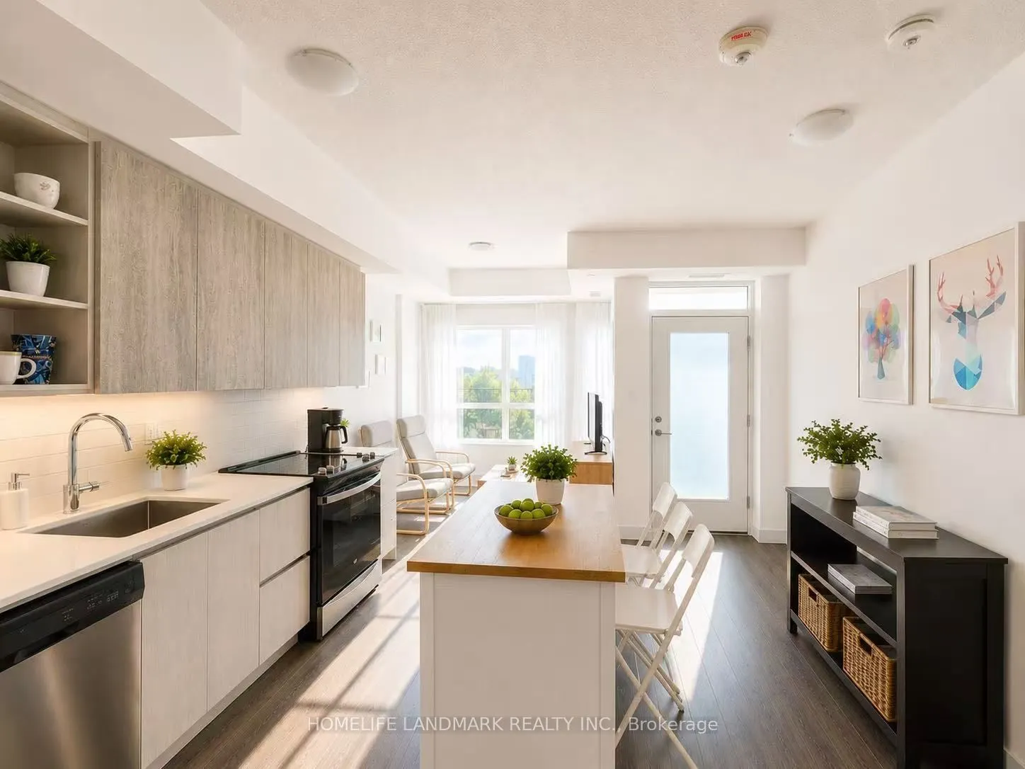 251 Manitoba Street #125