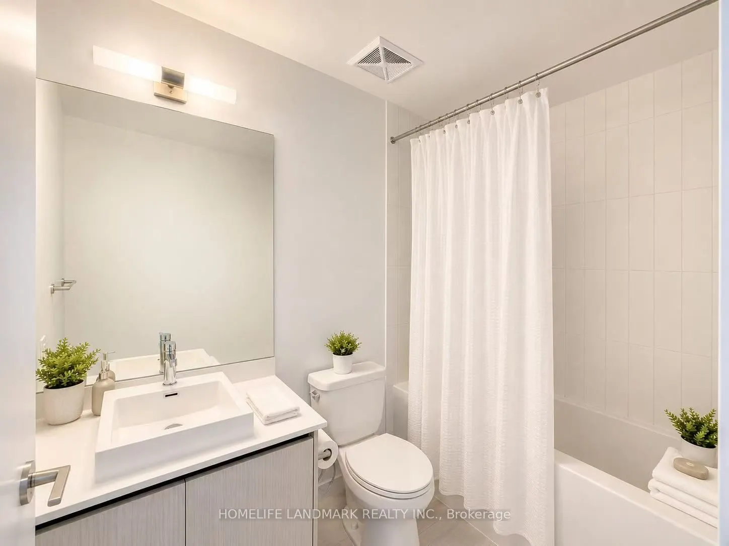 251 Manitoba Street #125