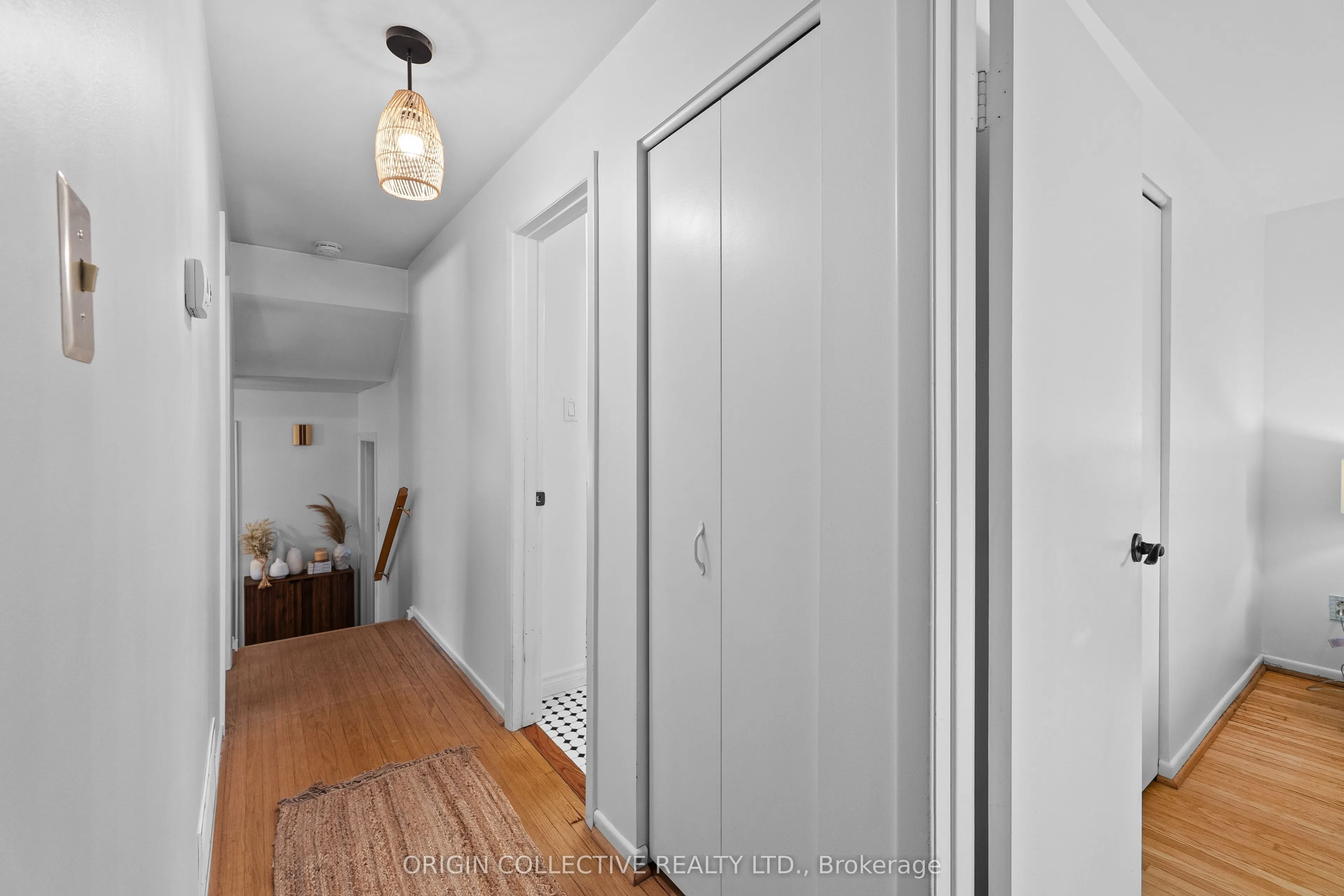 983 Parthia Crescent