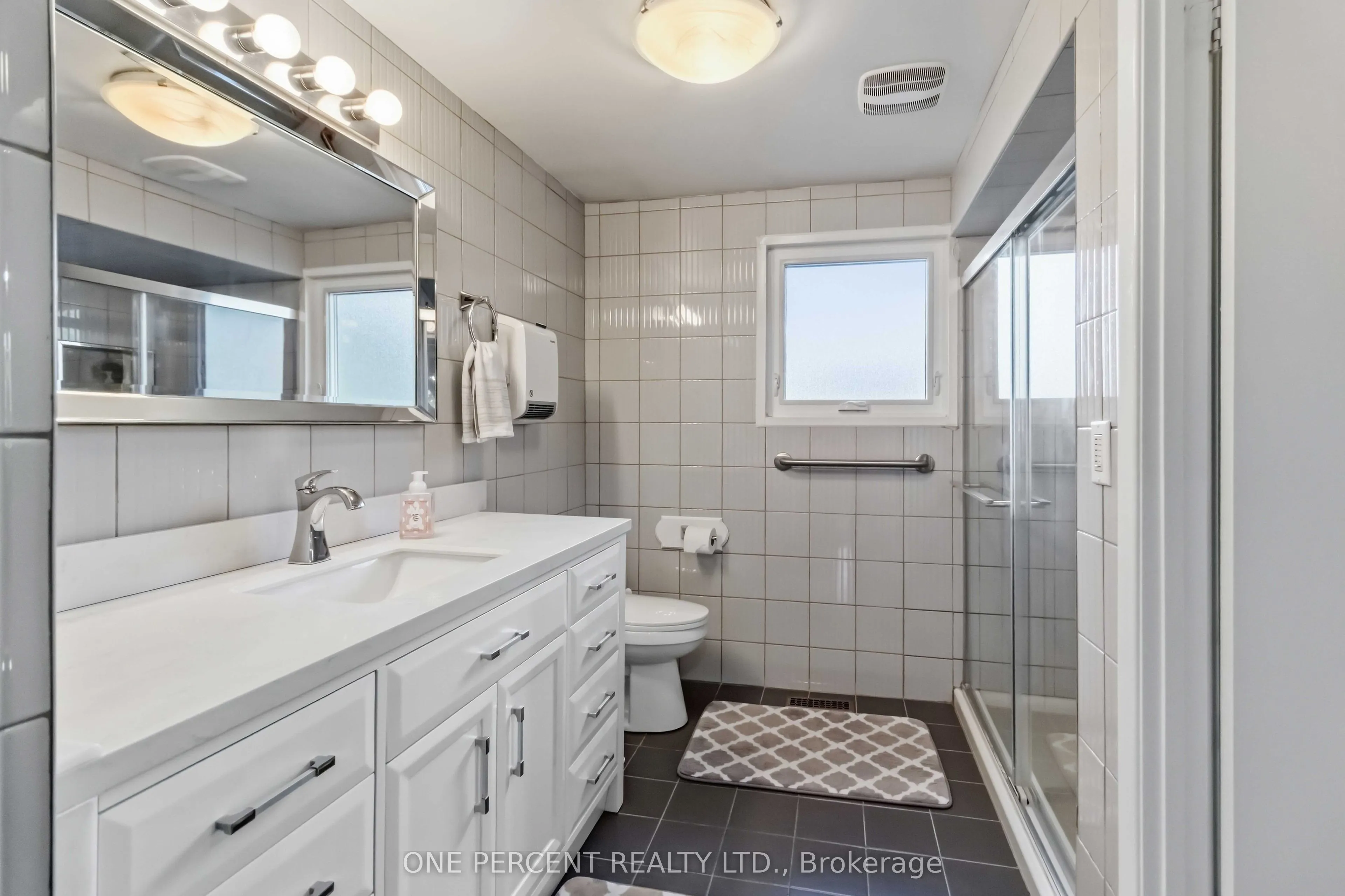 6099 Starfield Crescent