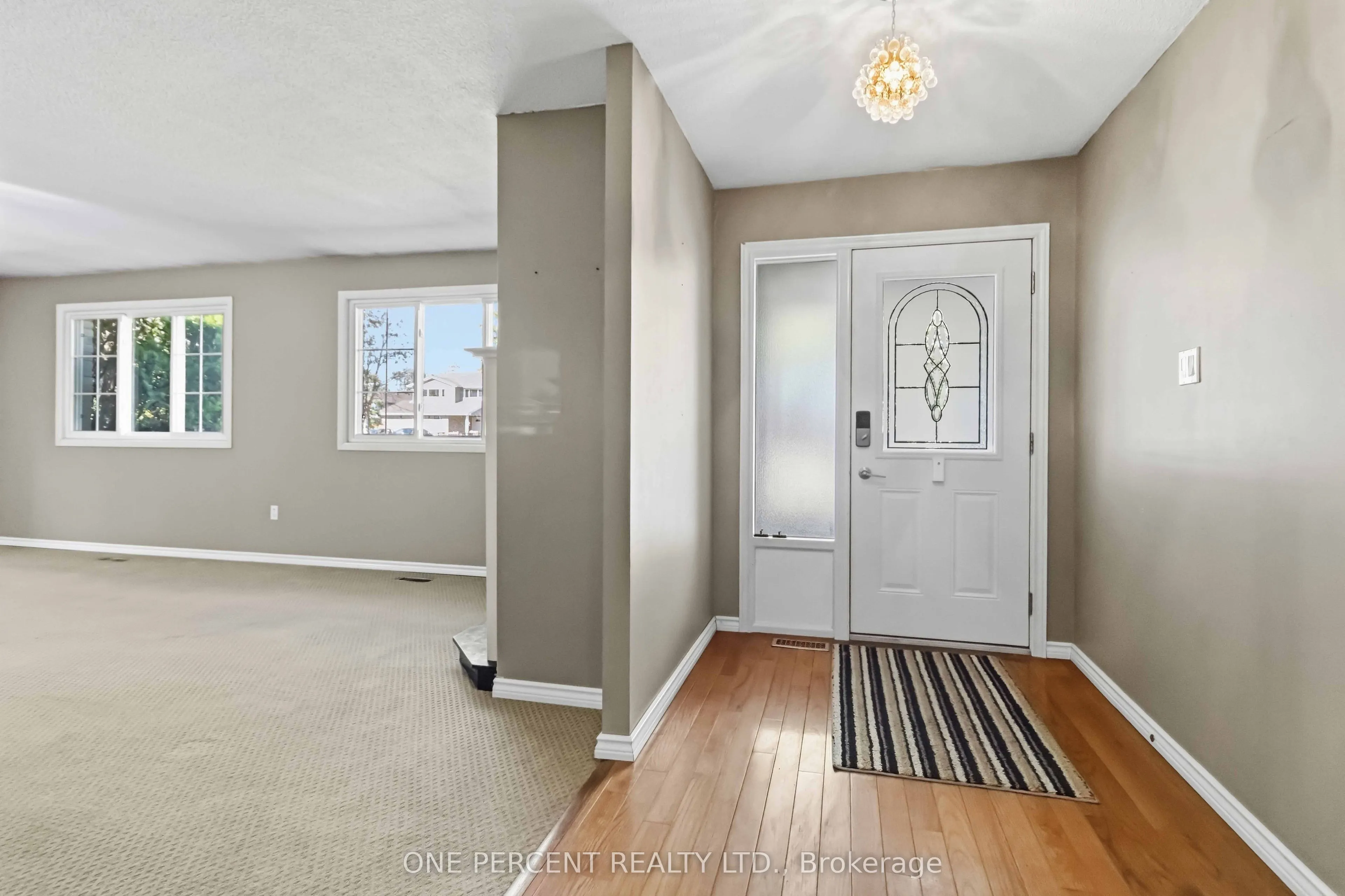 6099 Starfield Crescent