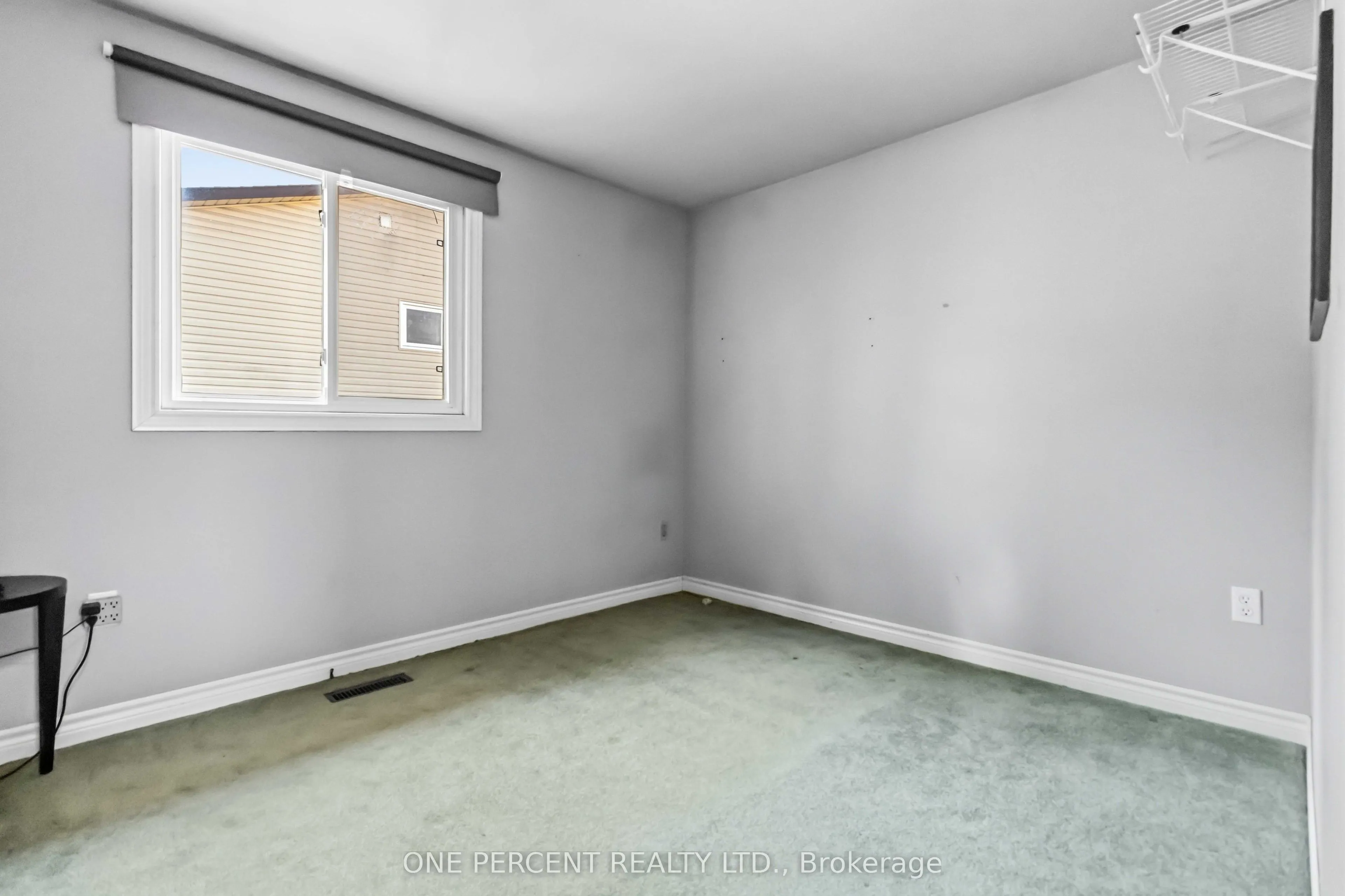 6099 Starfield Crescent