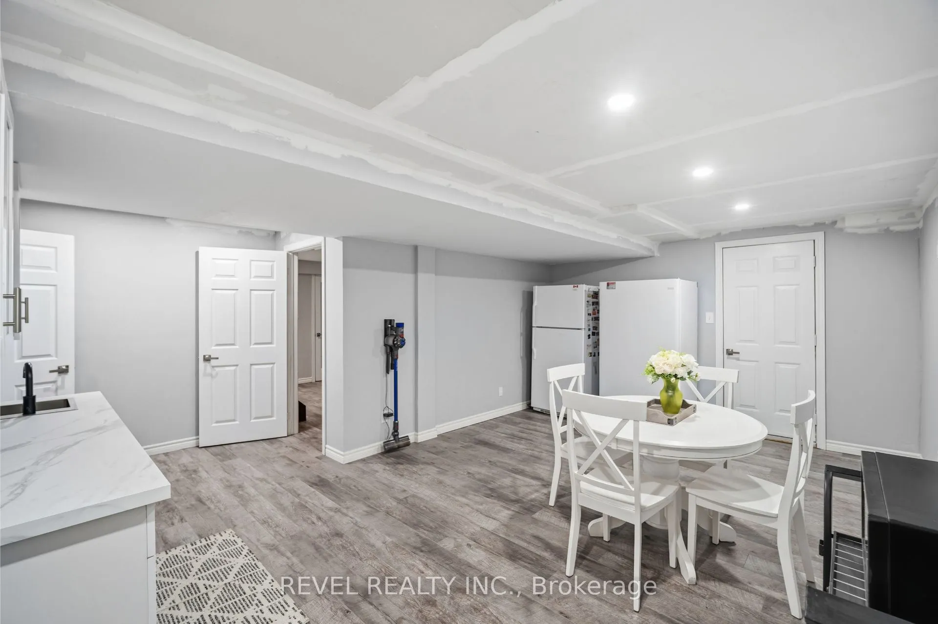 2255 Mohawk Trail